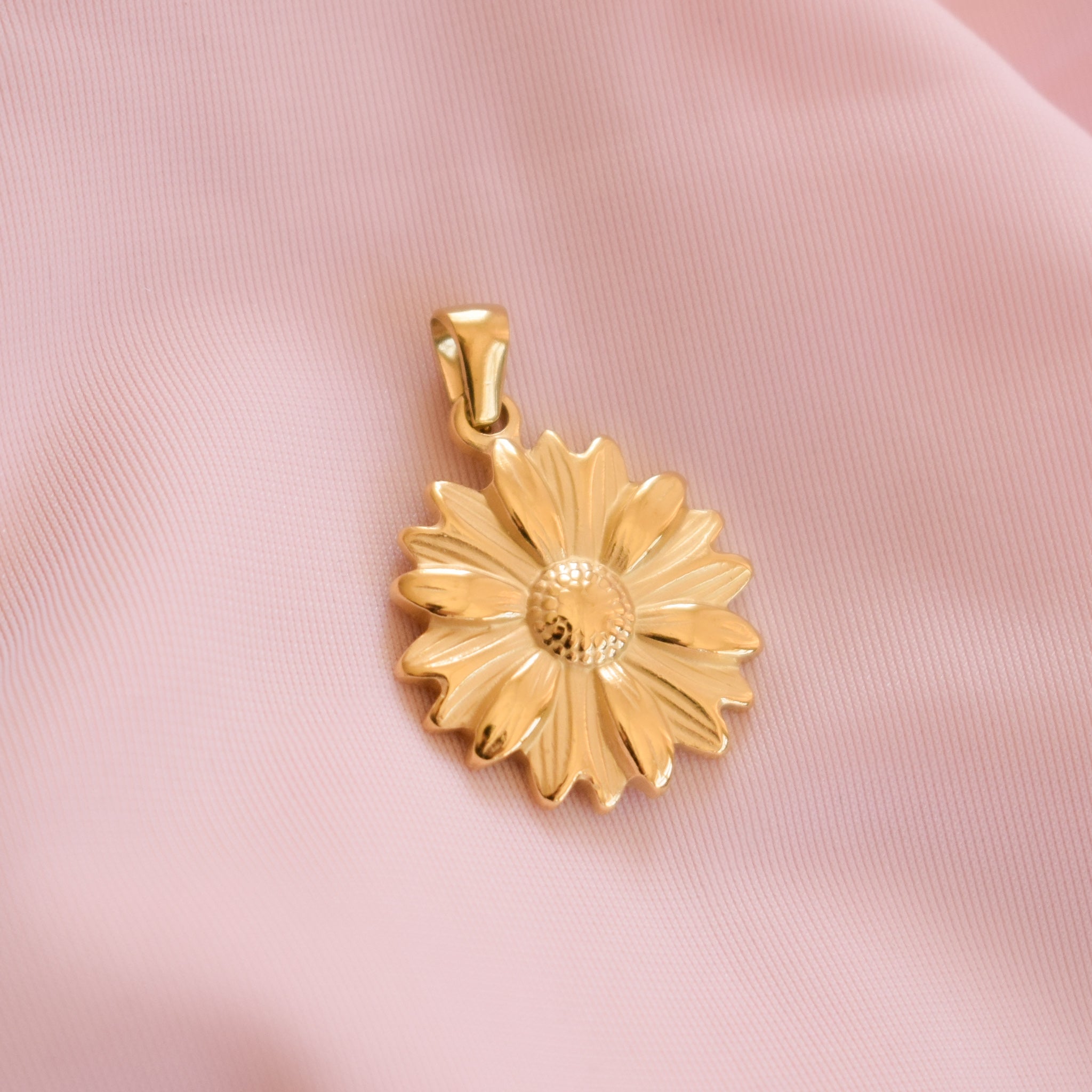 Daisy Charm