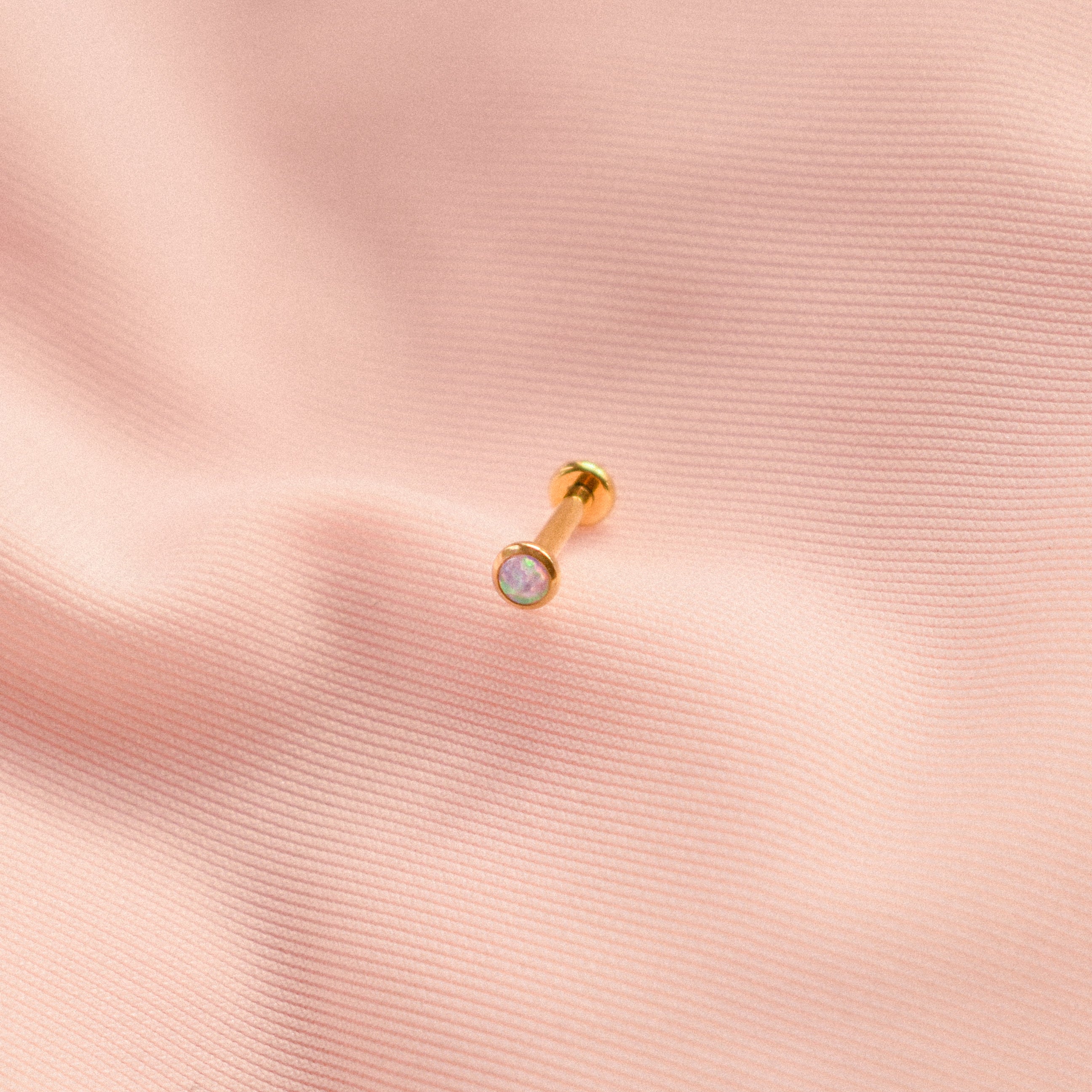 “Luz” Tiny Opal Earring