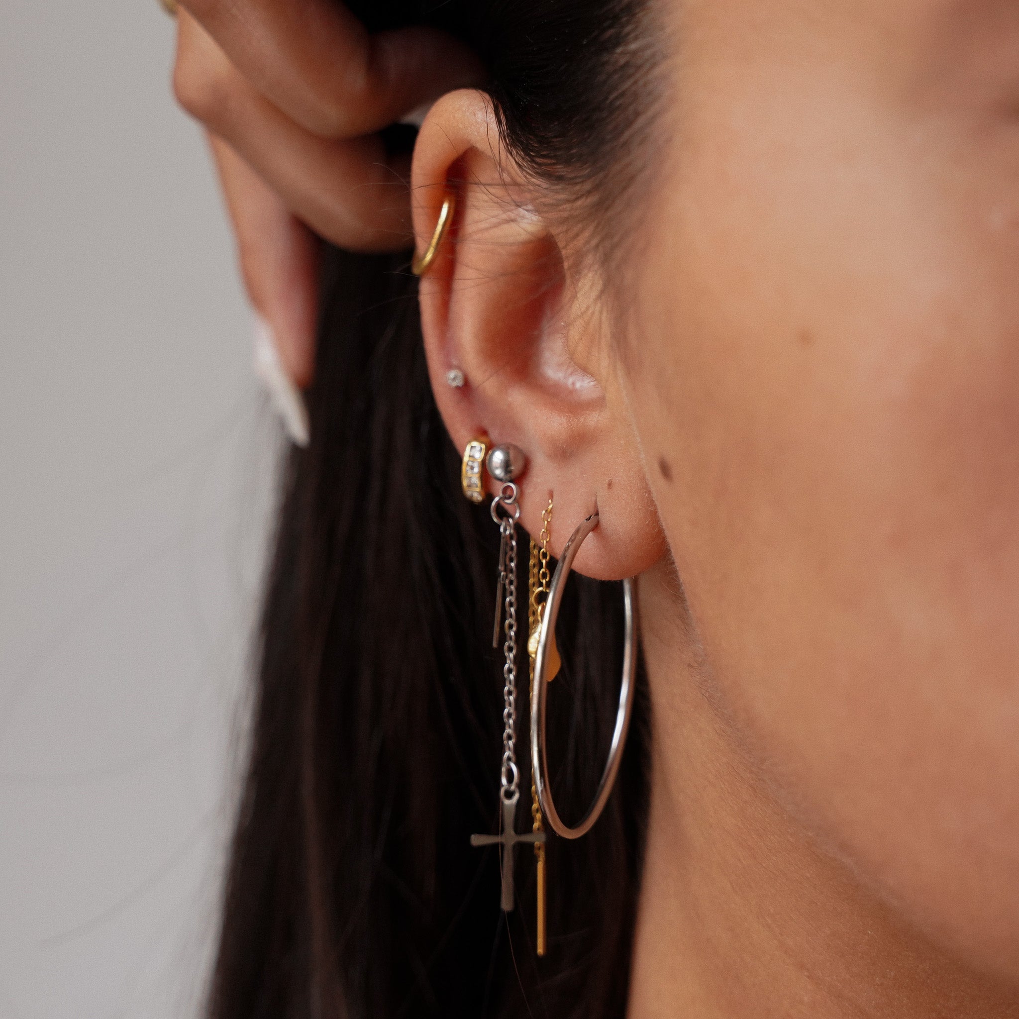 "Zoe” Silver Hoop Earrings
