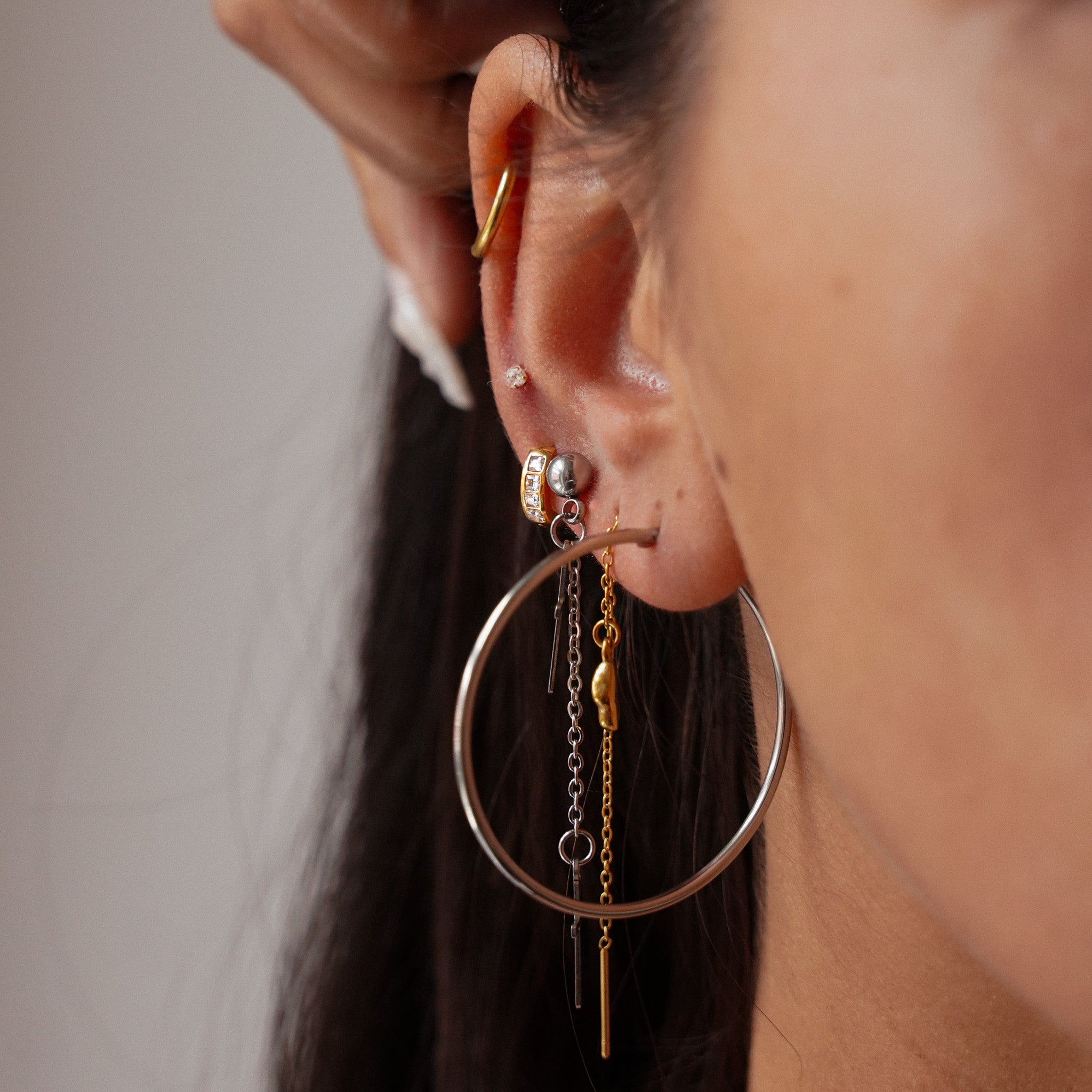 "Zoe” Silver Hoop Earrings