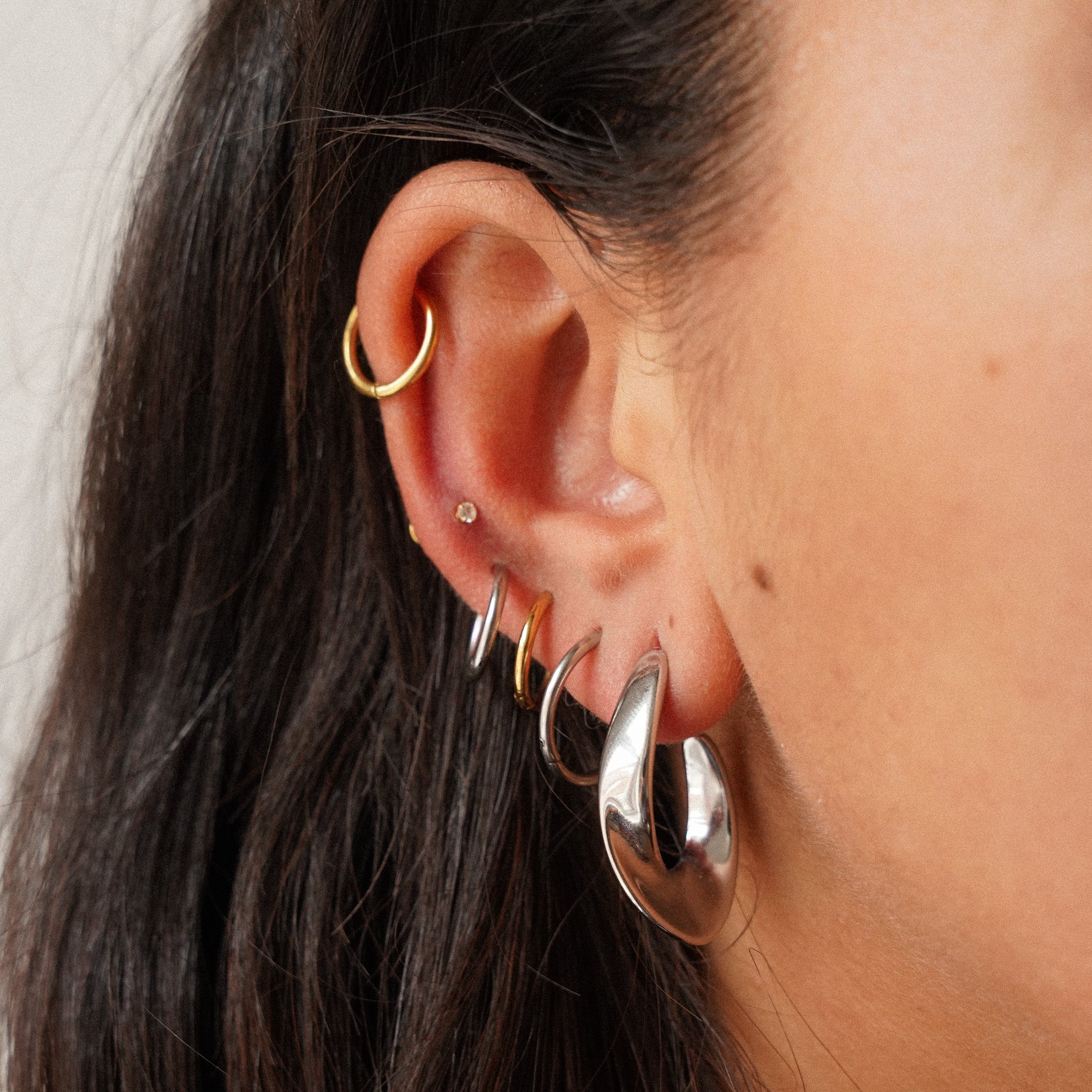 “Bowie” Twisted Hoop Earrings