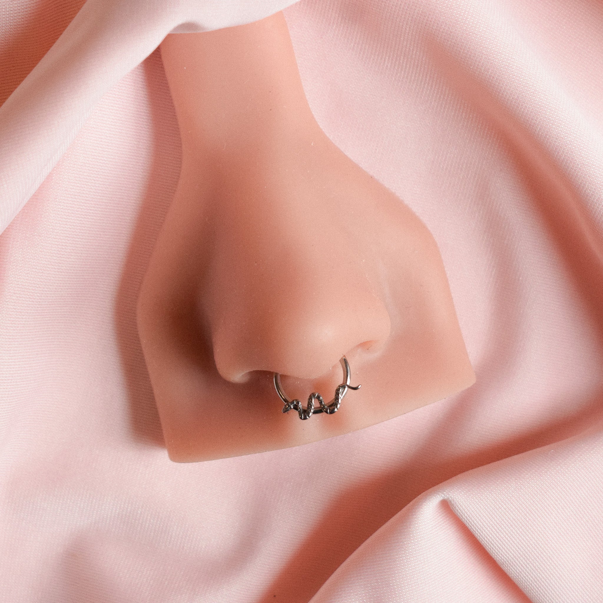 “Narcissus” Snake Silver Septum Ring