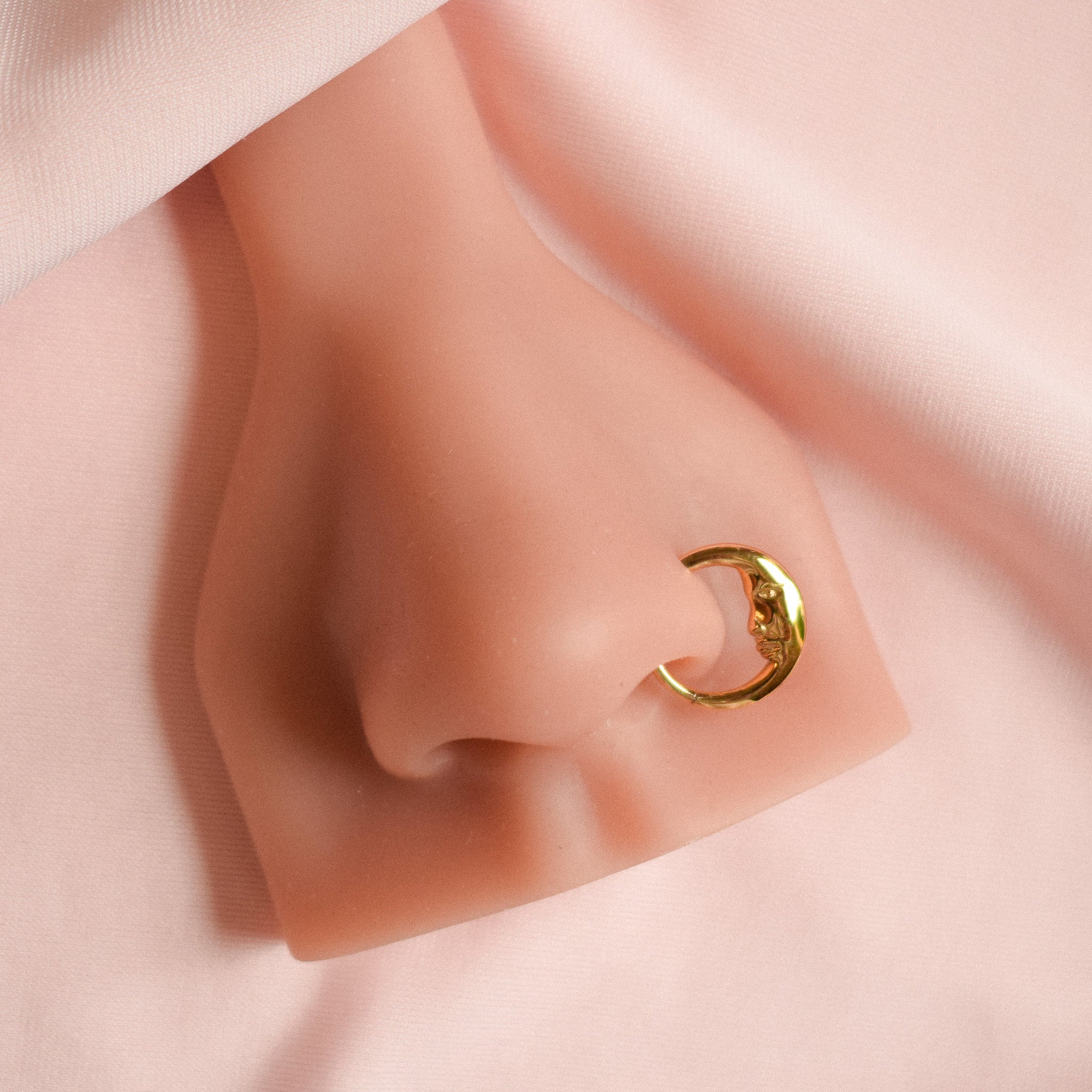 “La Lune” Moon Click Hinged Hoop Ring