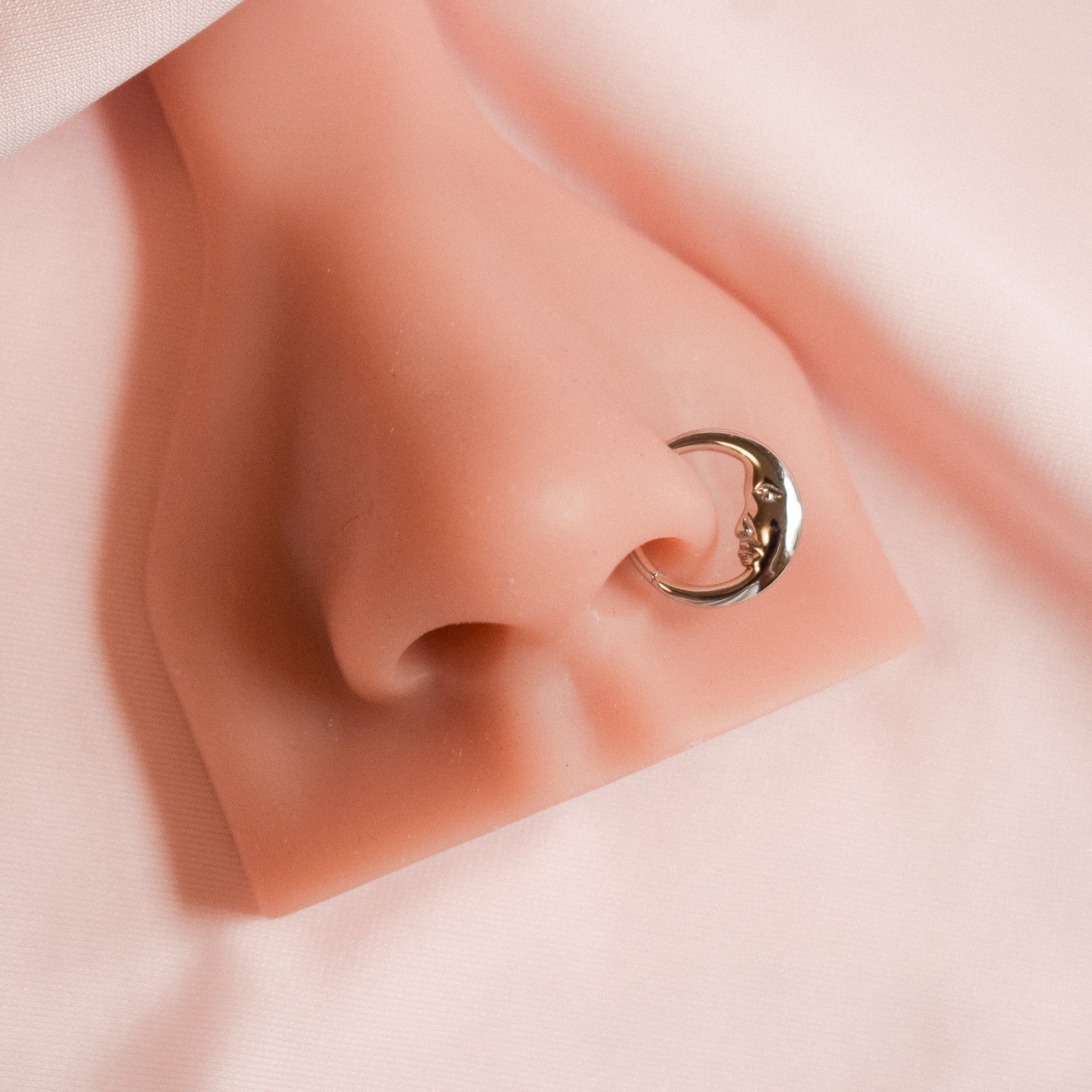 “La Lune” Moon Click Hinged Hoop Ring