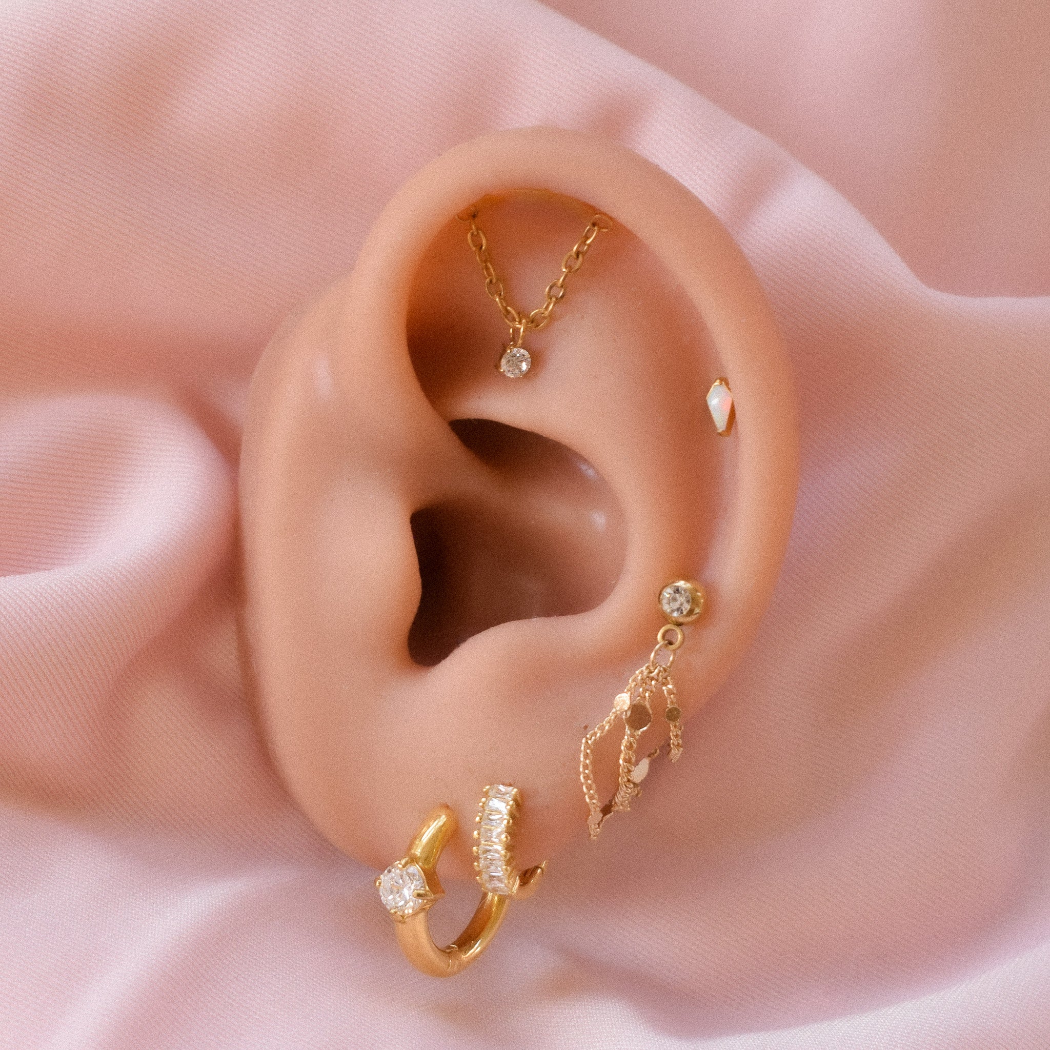 “Mikayla” Tiny Floating Helix Earring