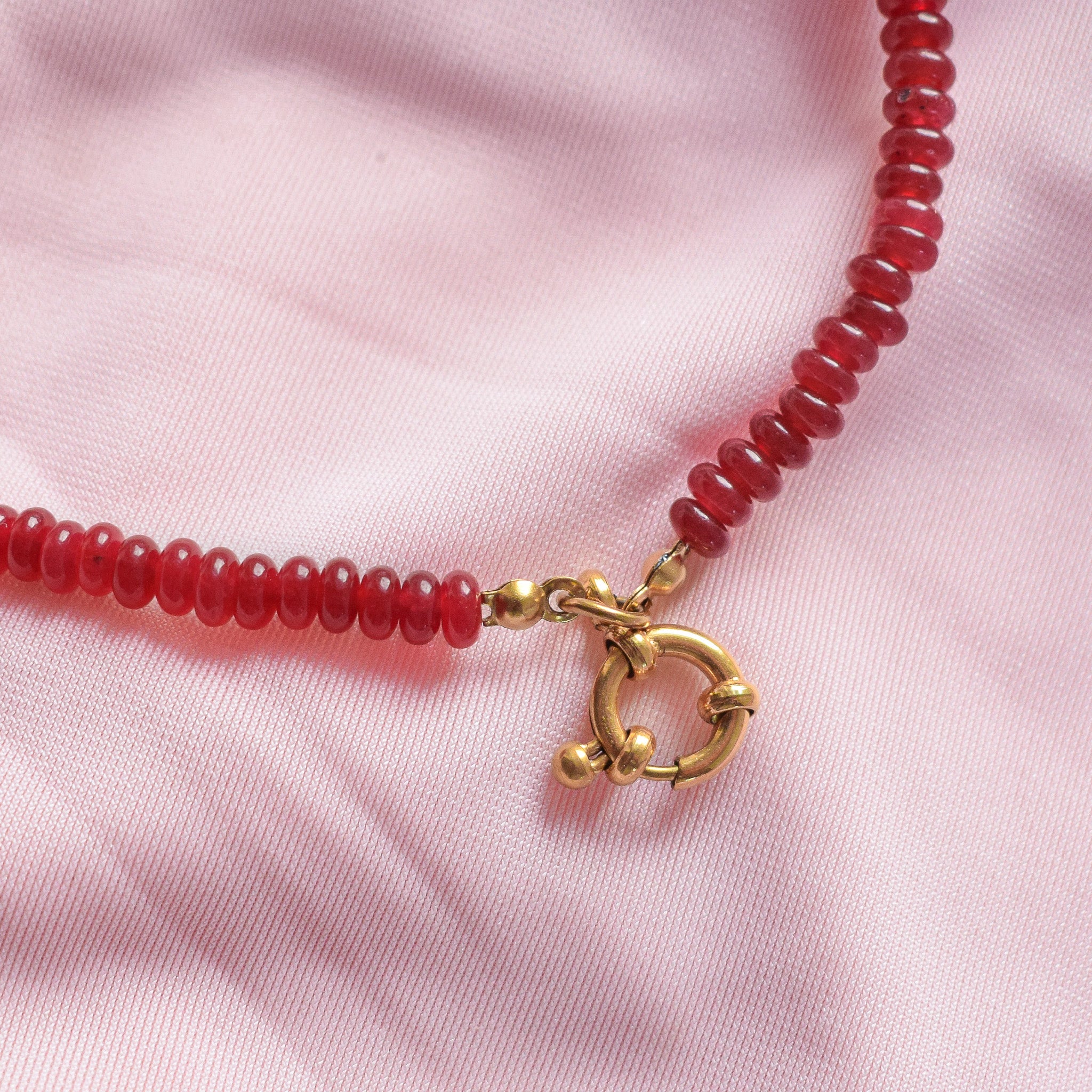 “Rain” Red Clasp Necklace