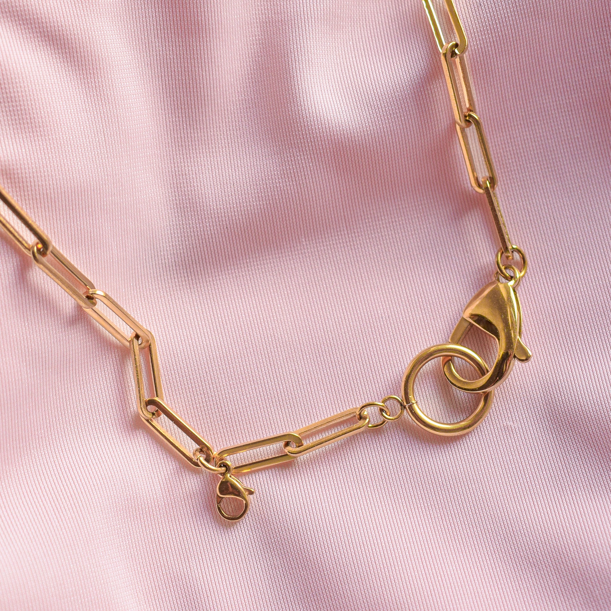 “Mel” Lobster Clasp Necklace