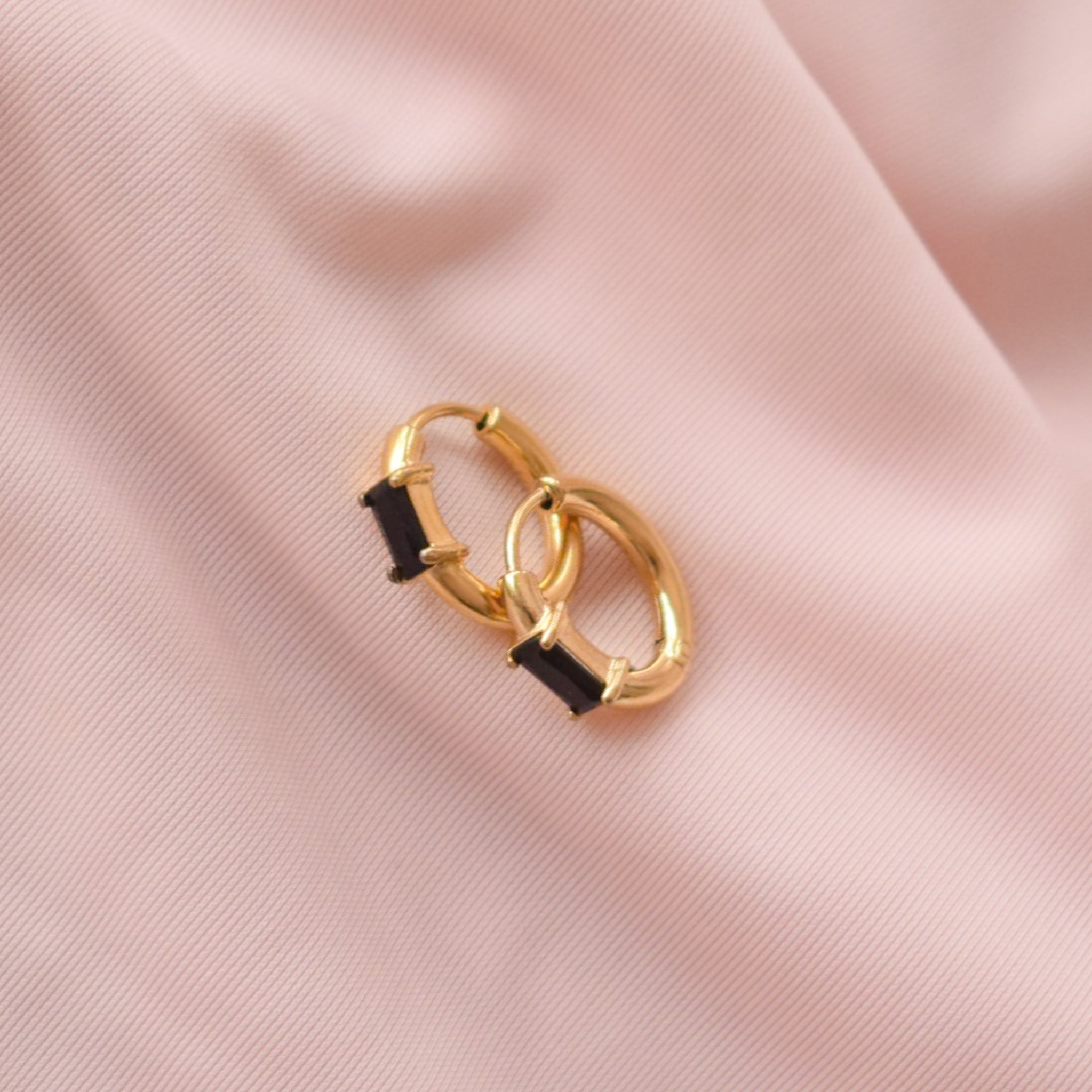 “Triss” Gold Huggie Earrings