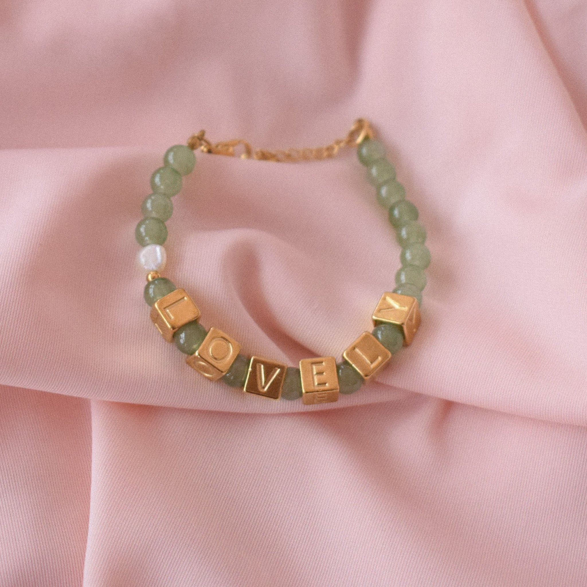 "Lovely" Cube Bracelet