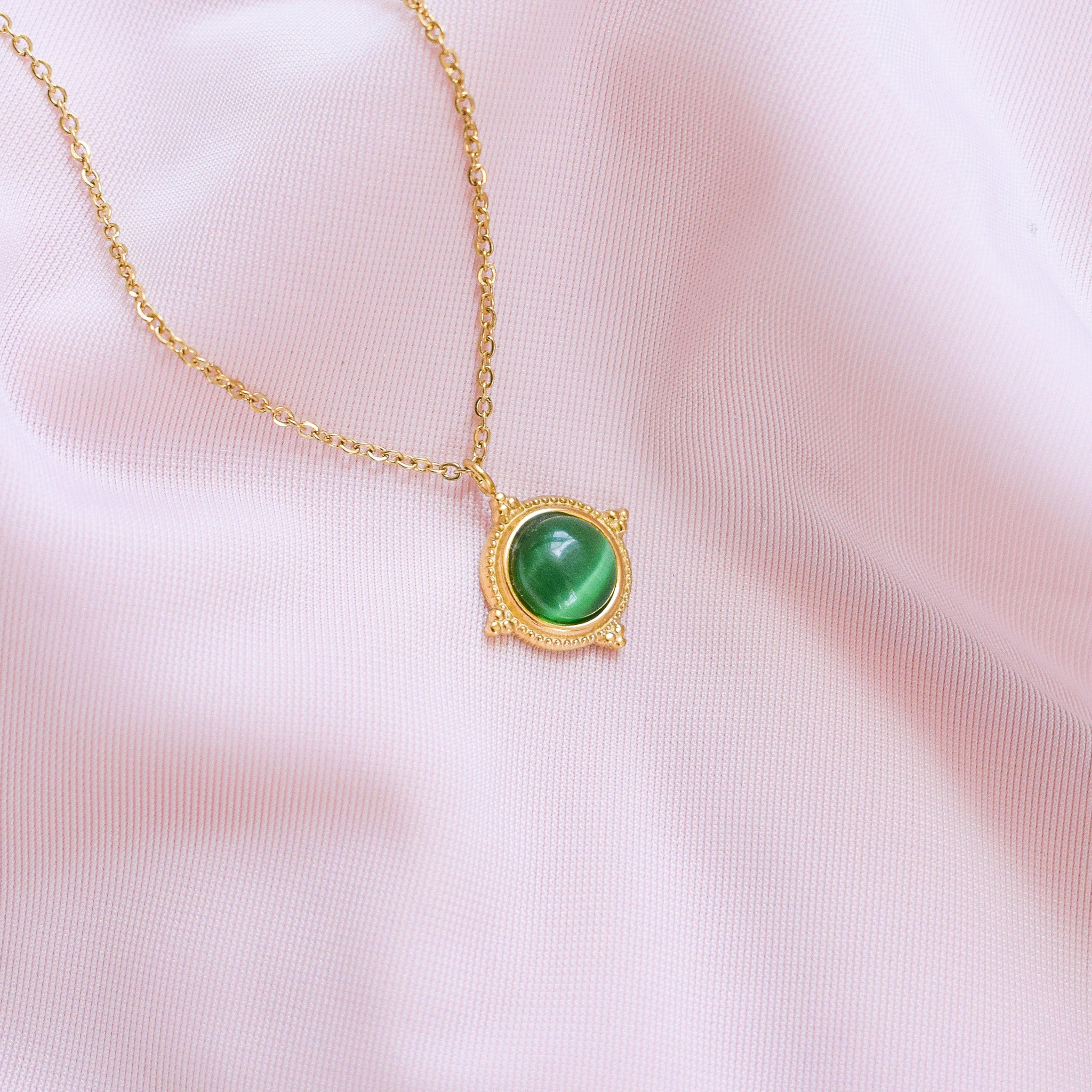 “Emerald” Ornate Pendant Necklace