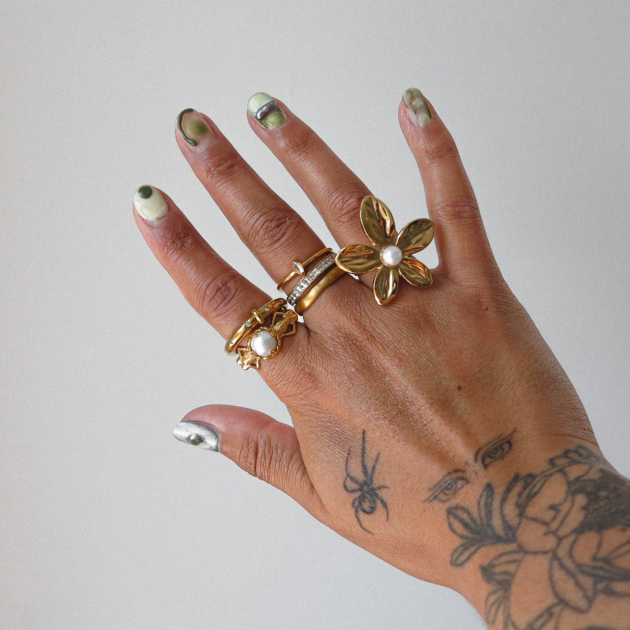 "Summer" Adjustable Flower Ring