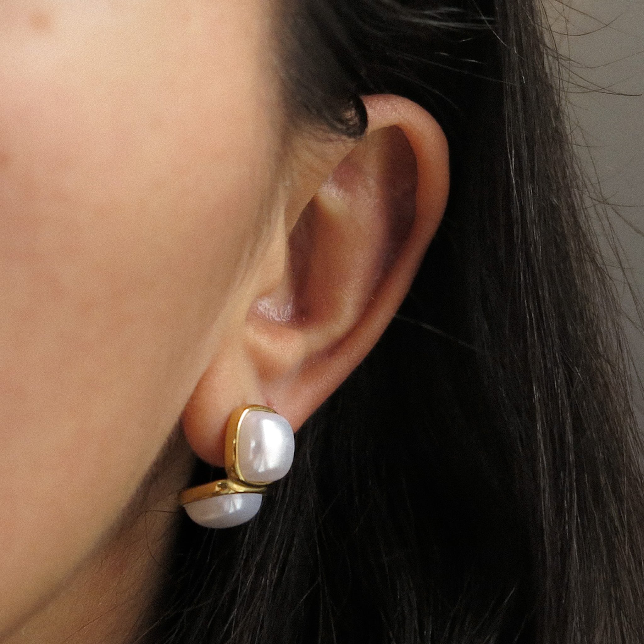 “Agnes” Pearl Earrings