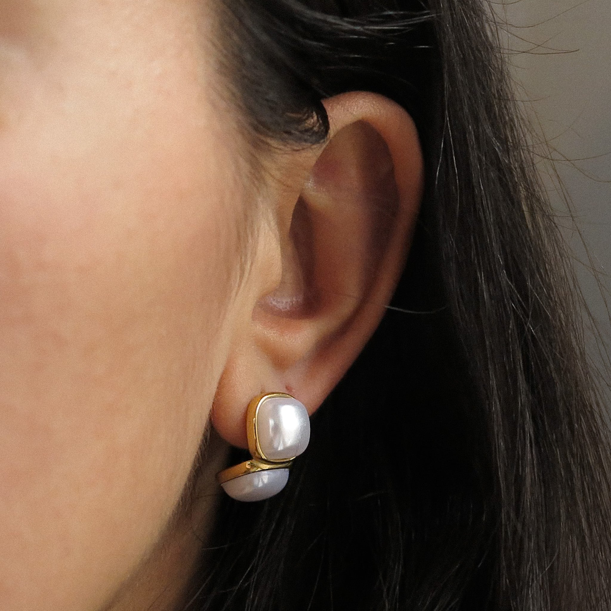 “Agnes” Pearl Earrings