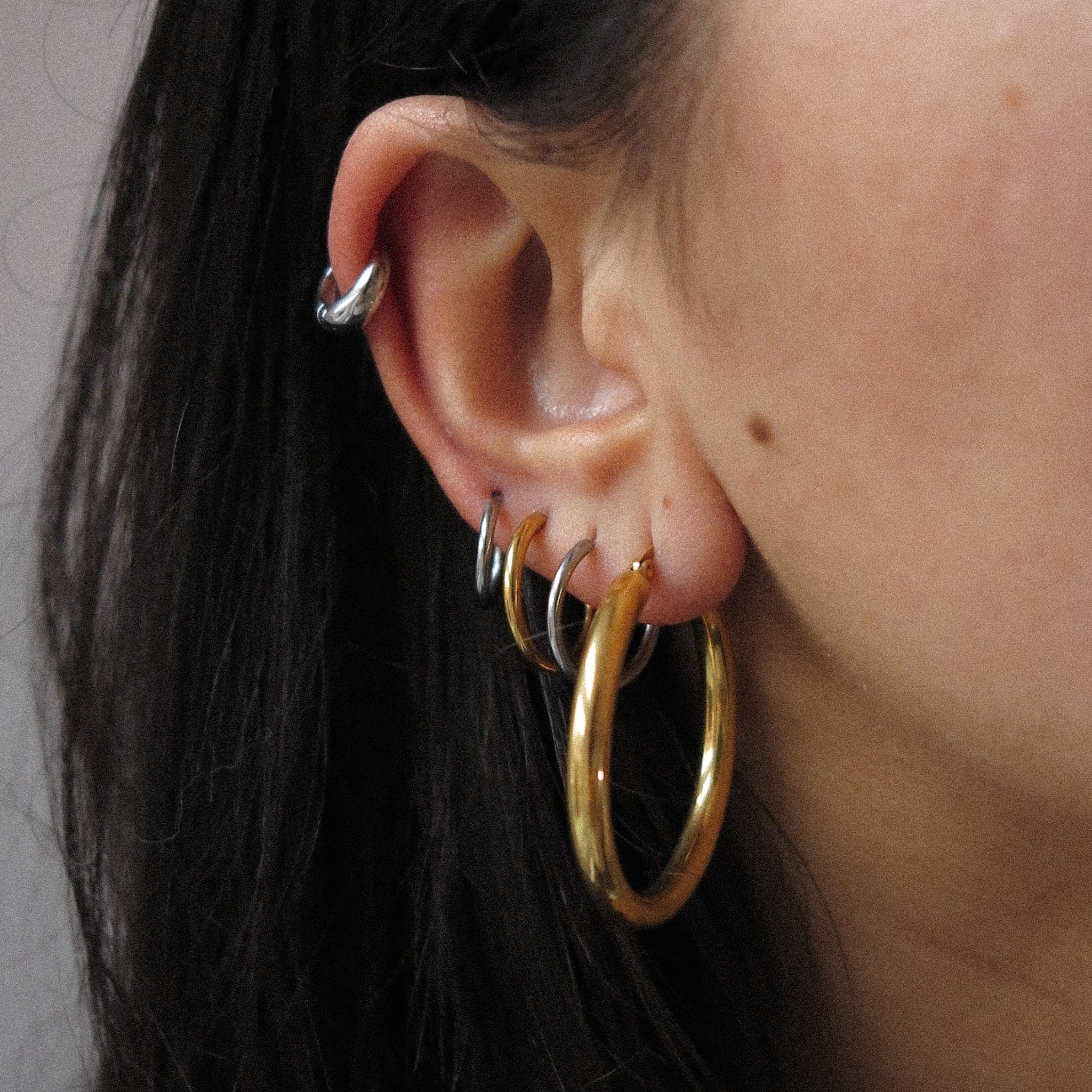 "Vera" Hoop Earrings