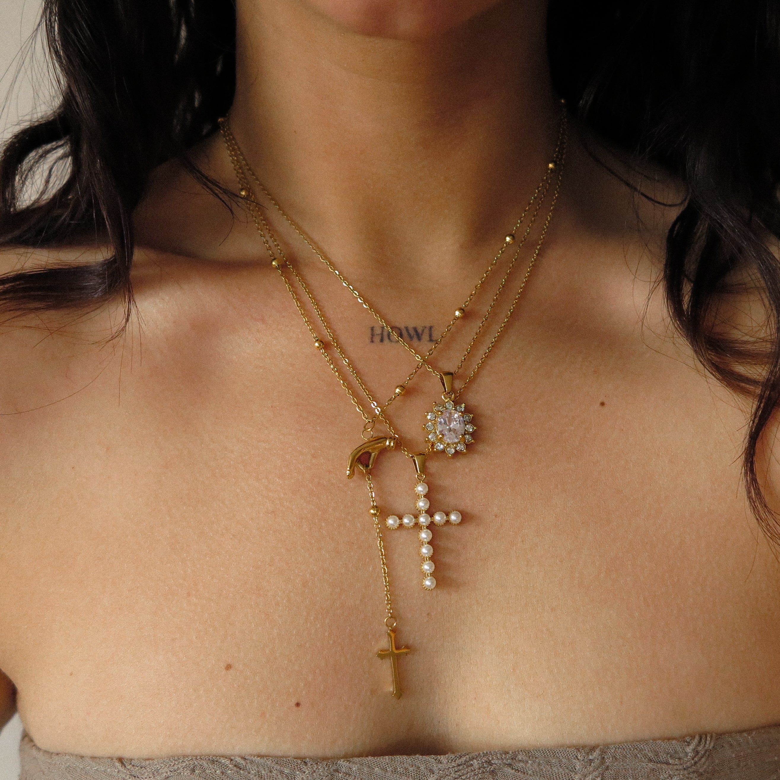 “Jennifer” Cross Necklace