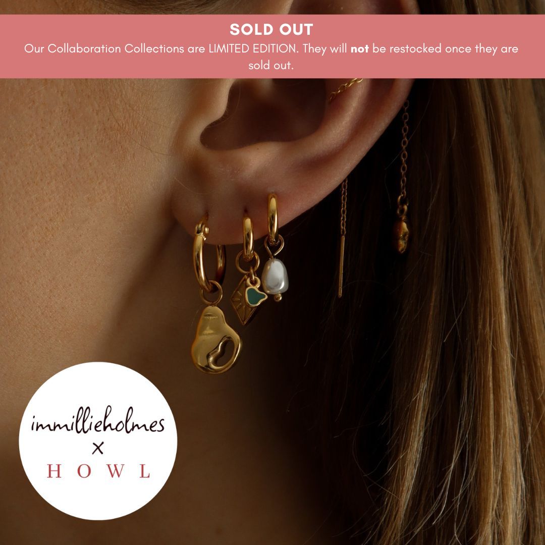 "Mae" Pearl Huggie Earring