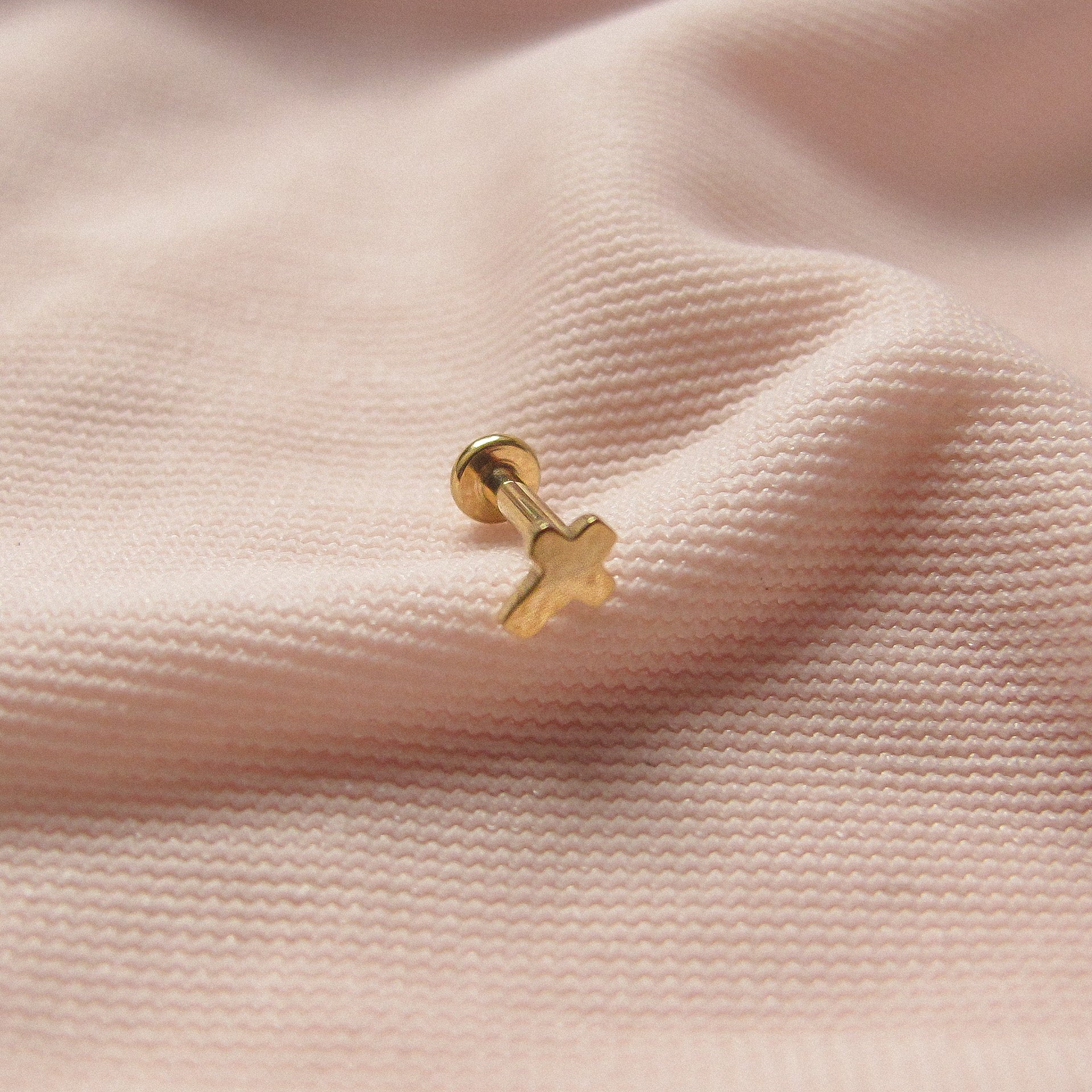 "Violet" Tiny Cross Threaded Labret 16 Gauge