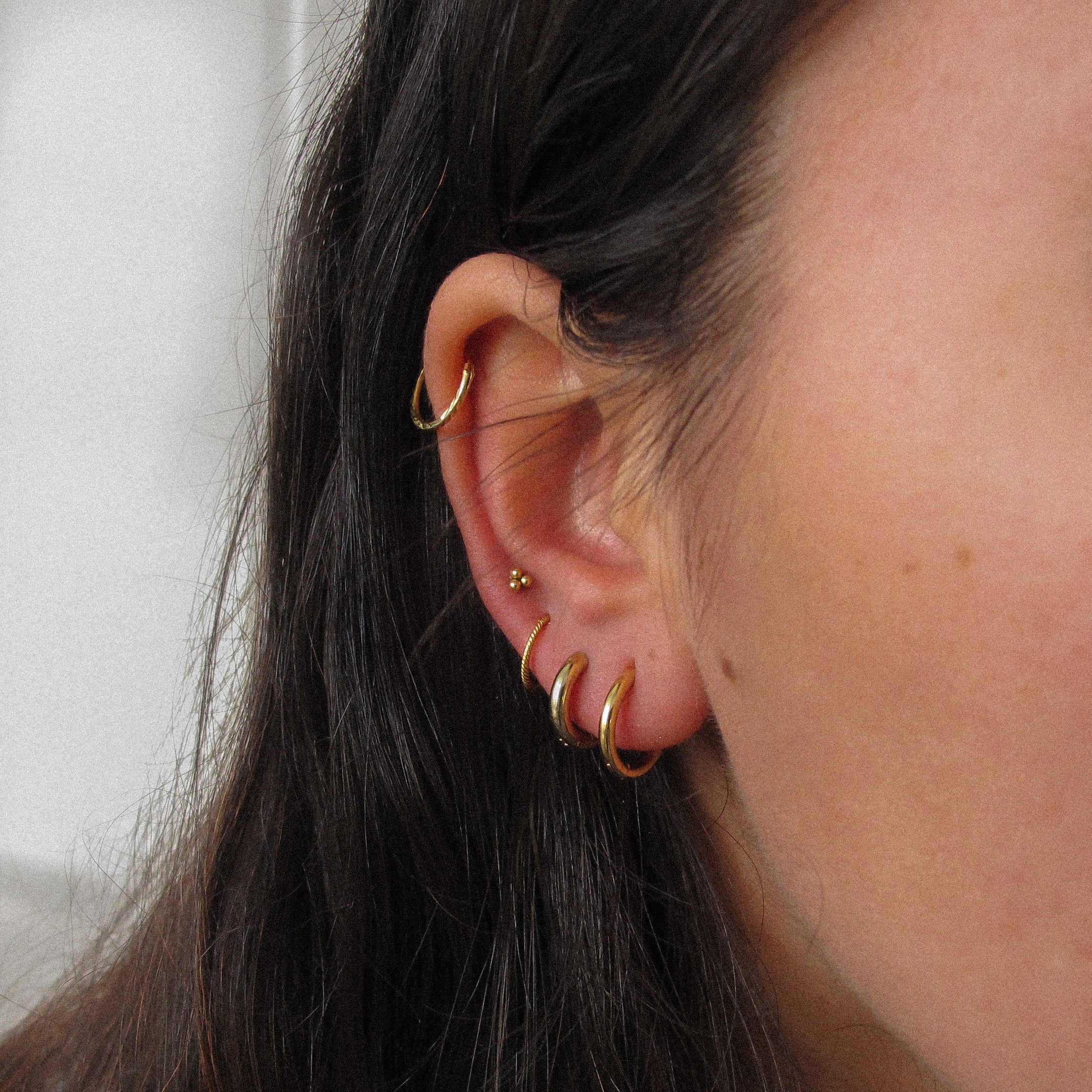 “Emery” Click Hinged Plaited Hoop