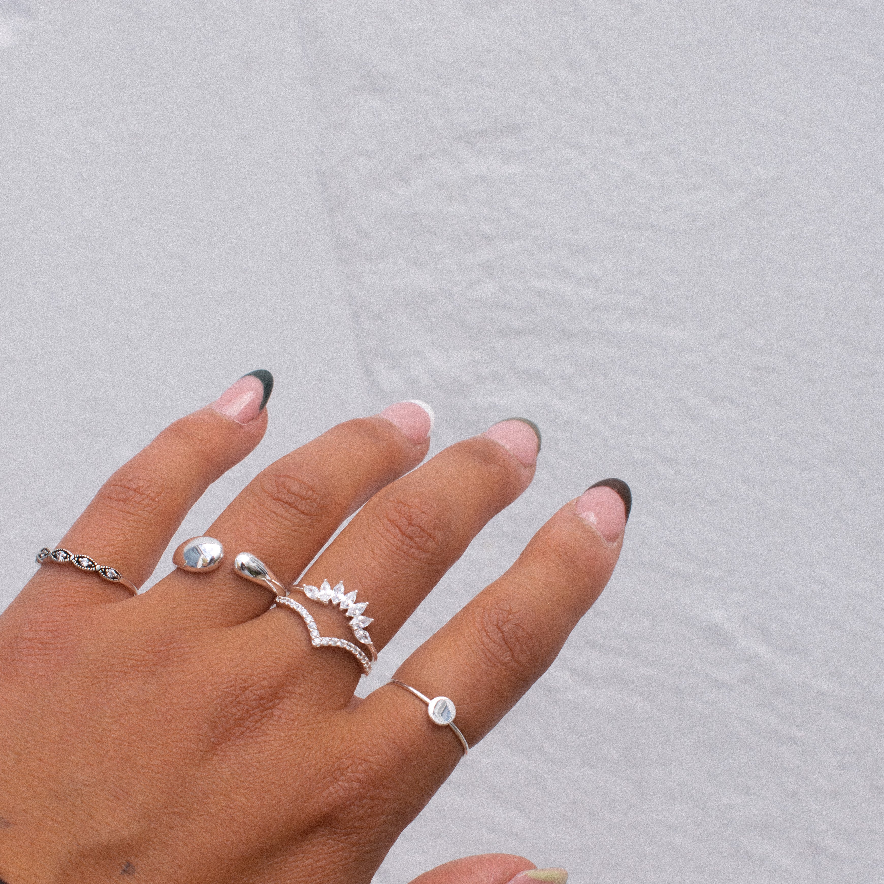 “Klaudia” Cluster Sterling Silver Ring