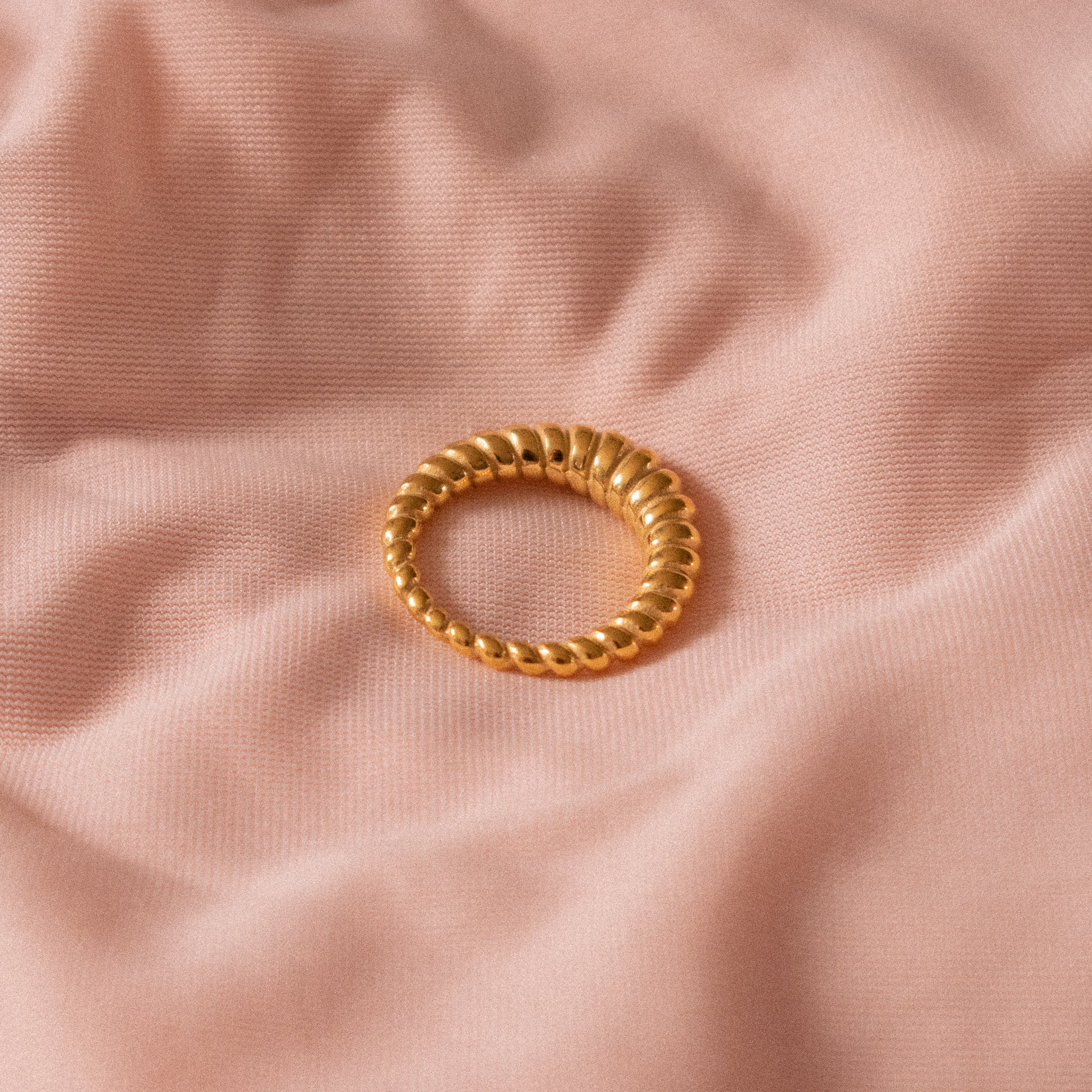 “Rihanna” Bobble Ring