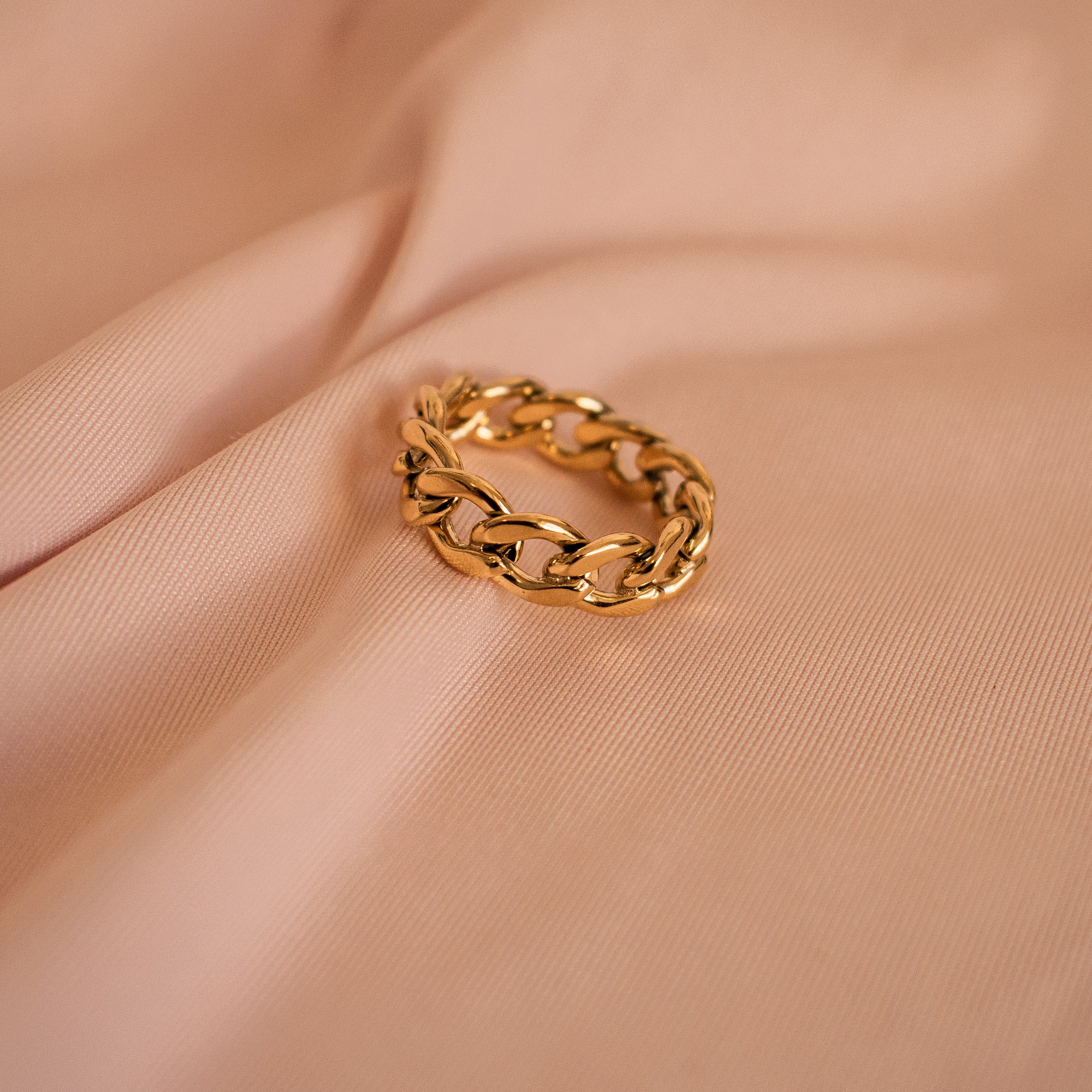 “Oleta” Chain Ring