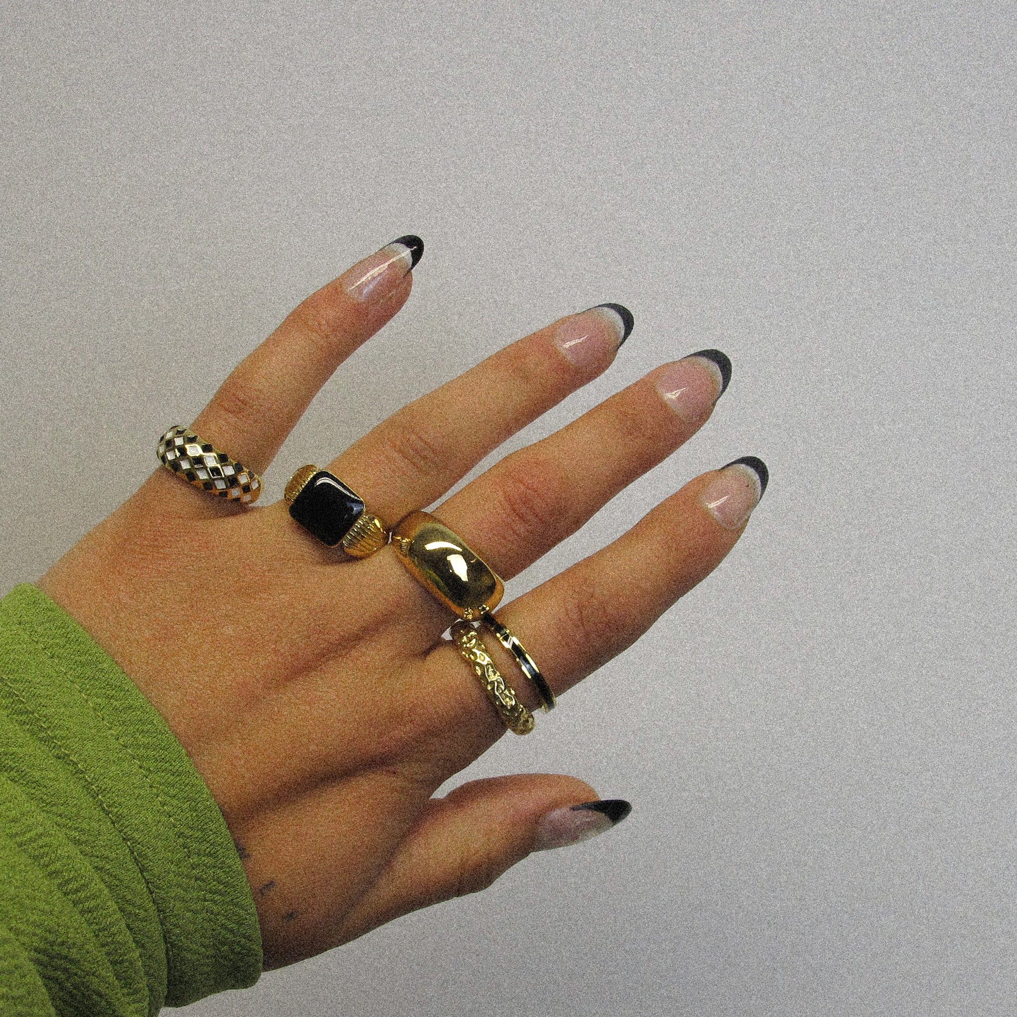 “Noir” Square Patterned Ring