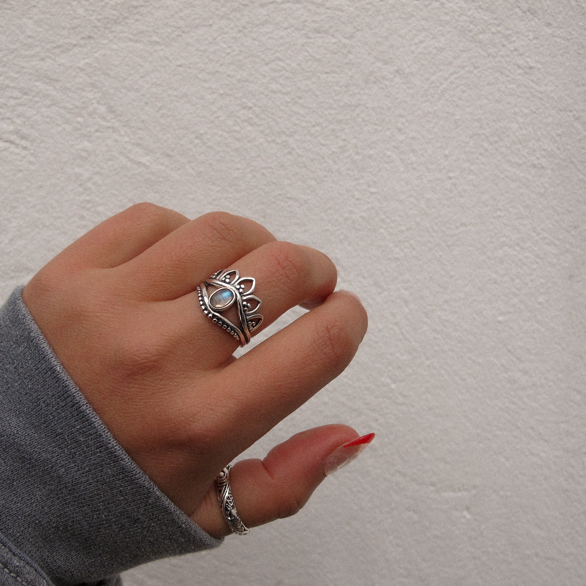"Iris” Sterling Silver Moonstone Ring
