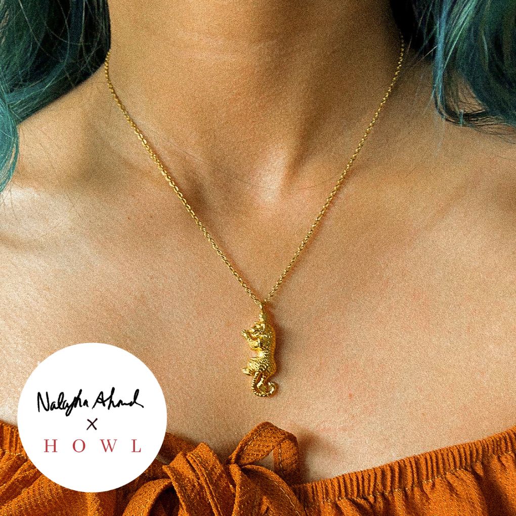 "Kanis" Climbing Tiger Necklace