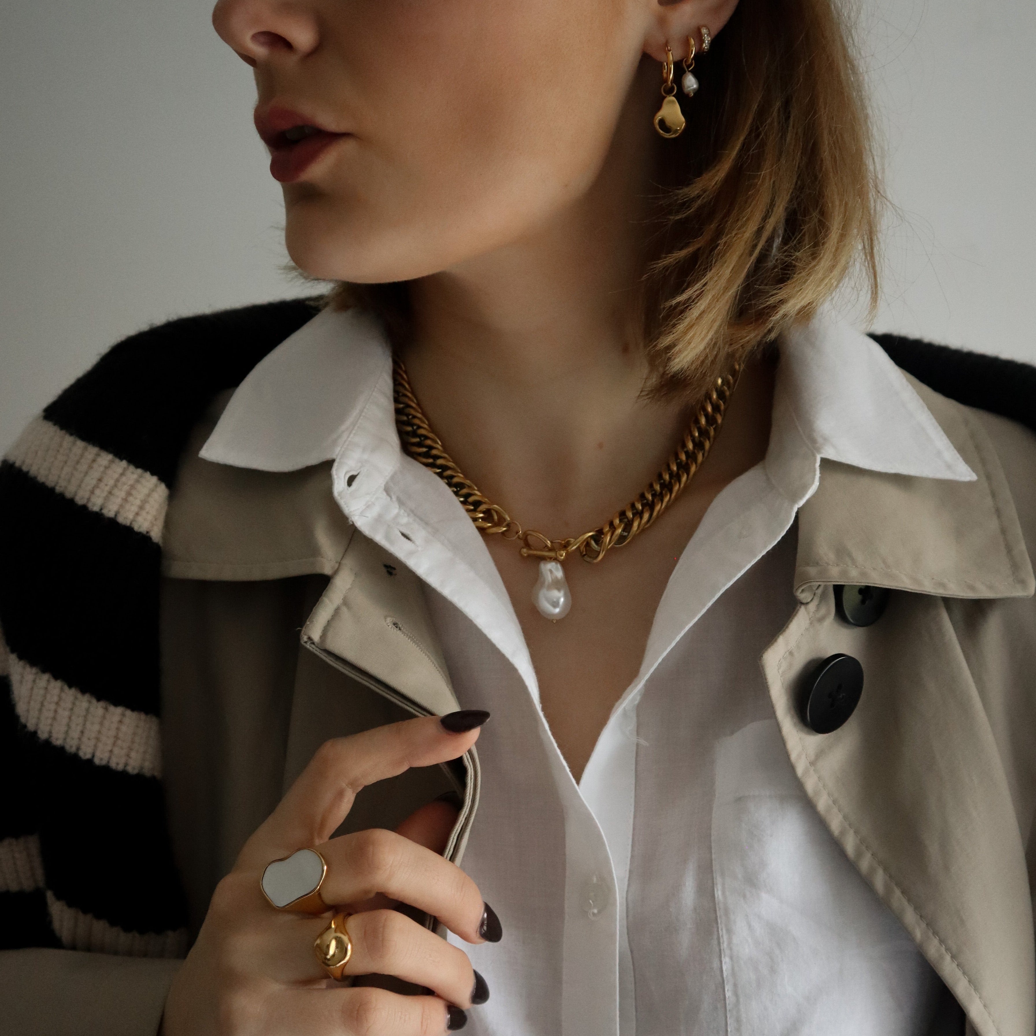 "Faye" Chunky T Bar Pearl Necklace