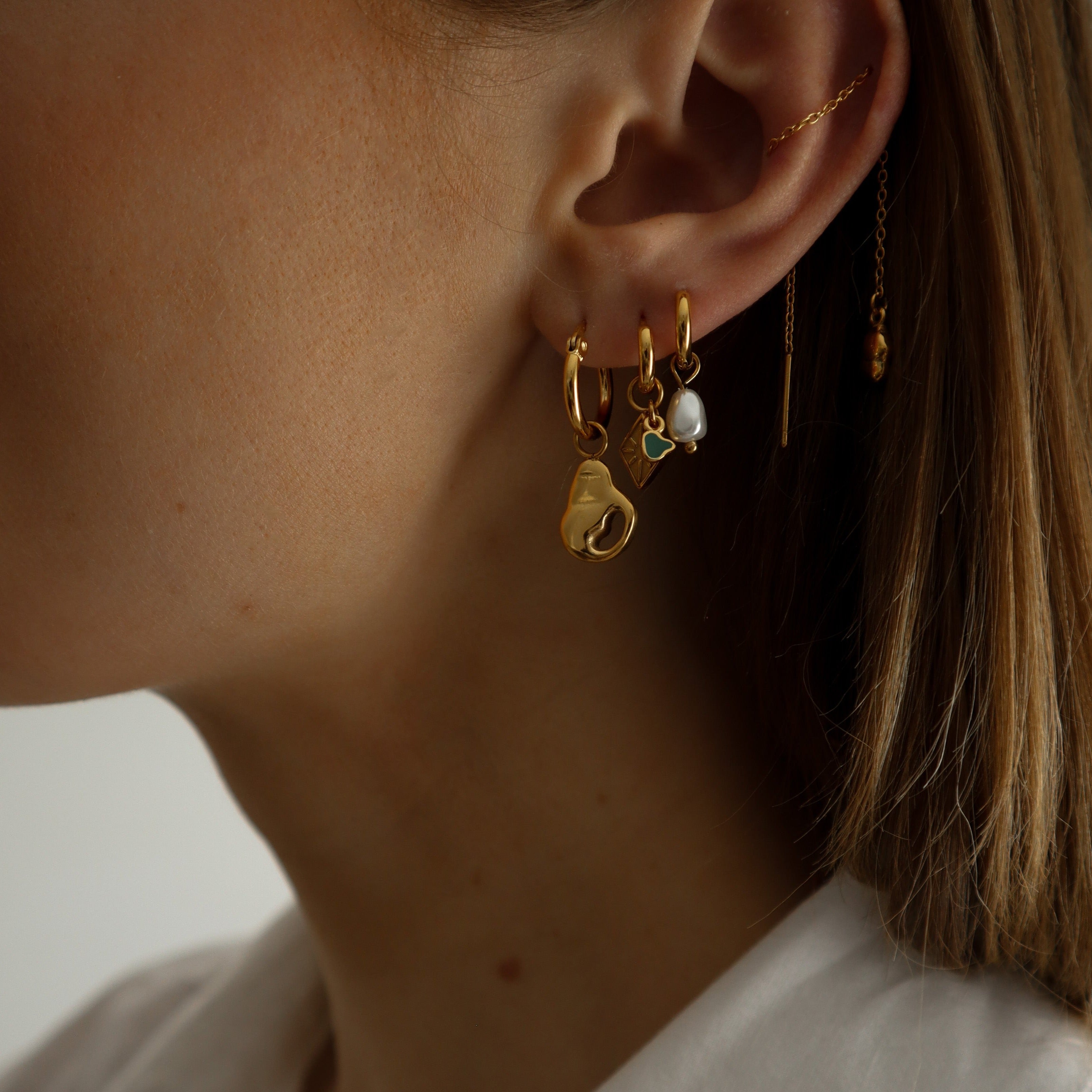 "Petra" Molten Threader Earring