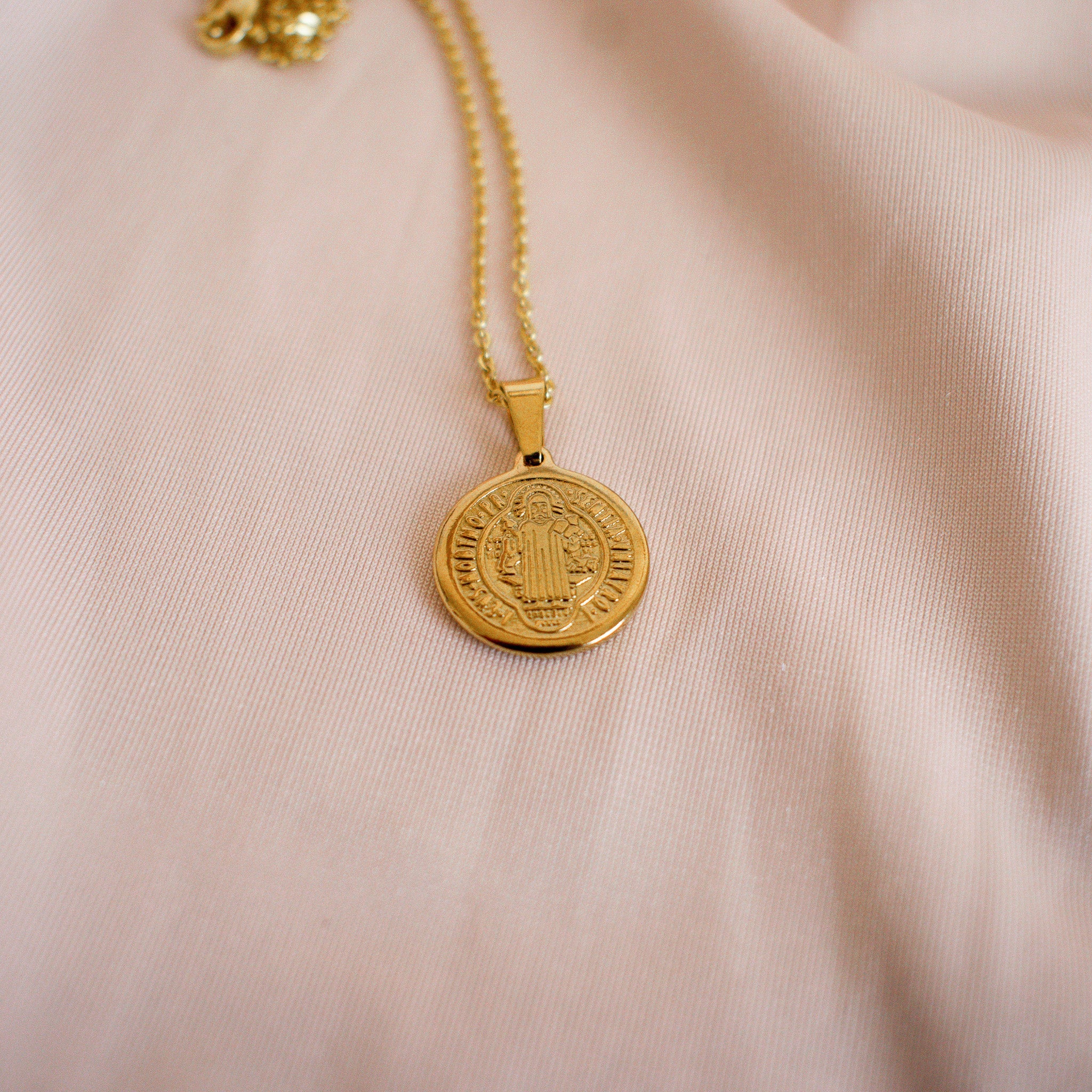 "Asher” Disc Necklace
