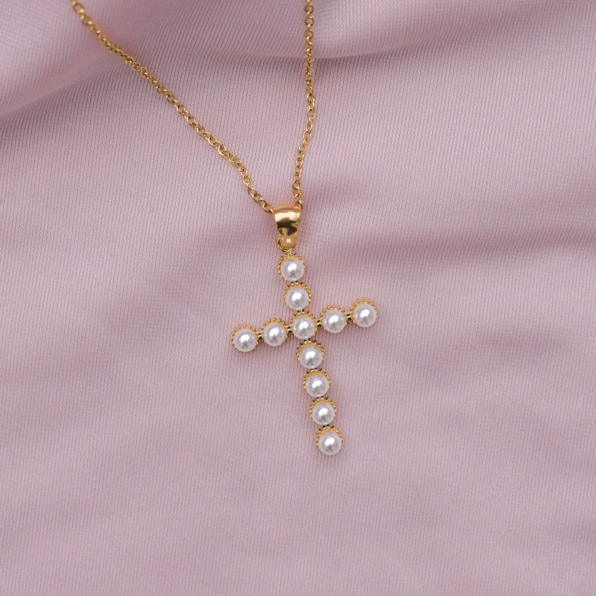 "Neha” Pearl Necklace