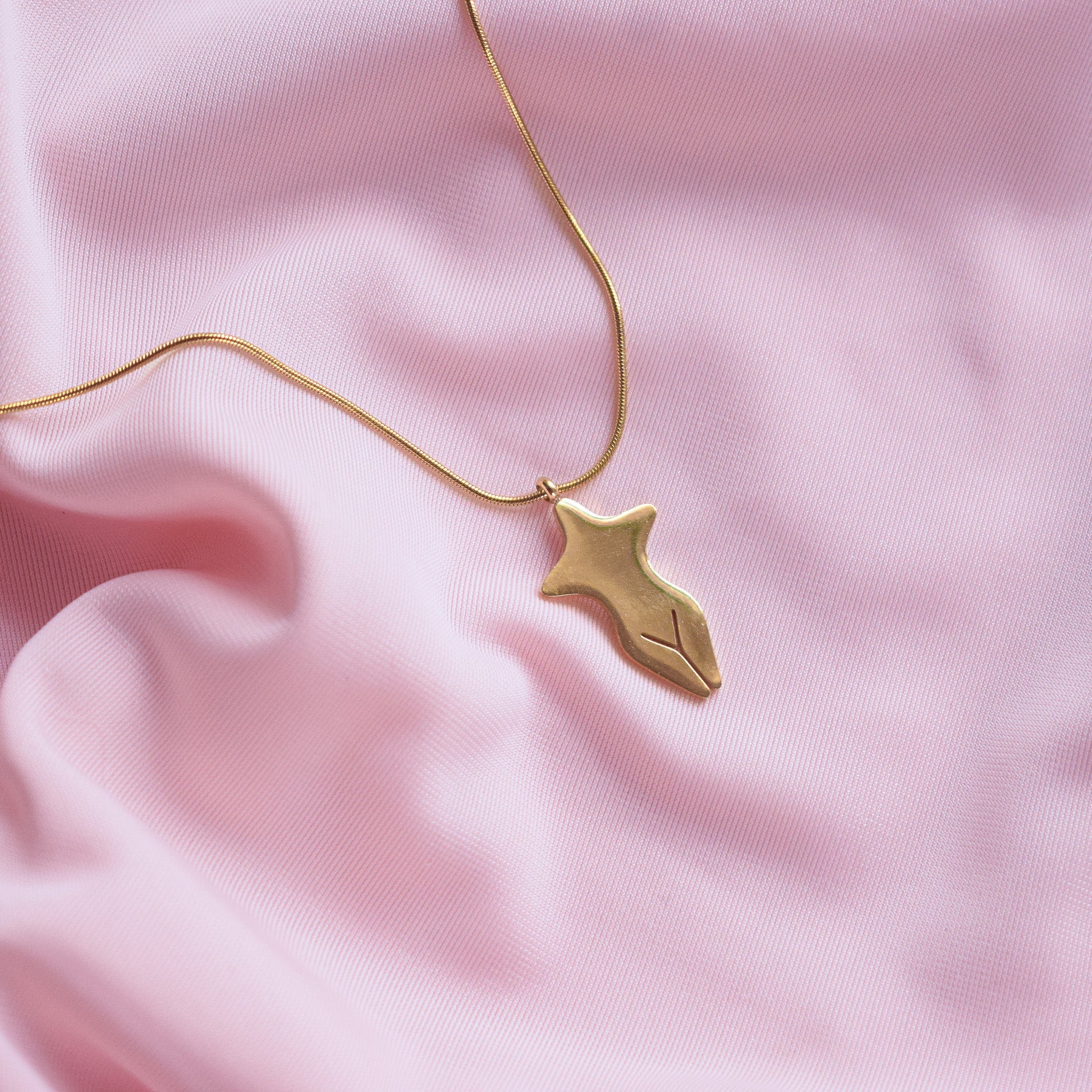 "Pearl" Female Body Necklace