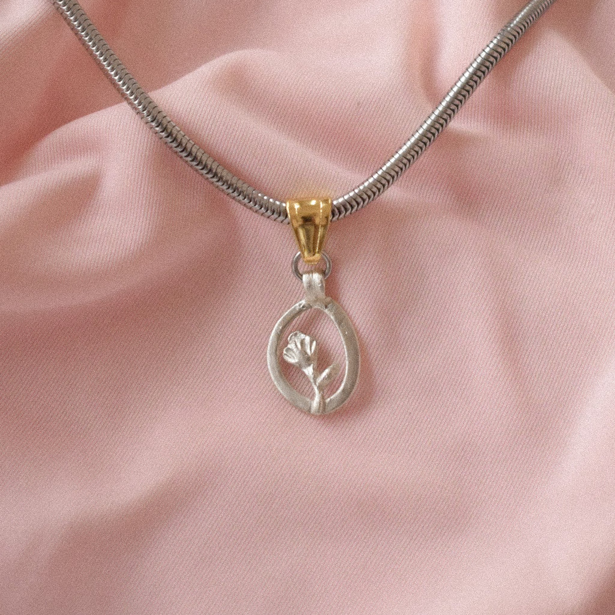 "Fleur" Flower Necklace