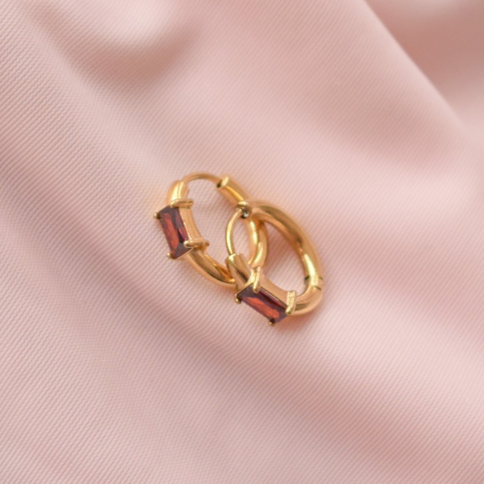 “Triss” Gold Huggie Earrings