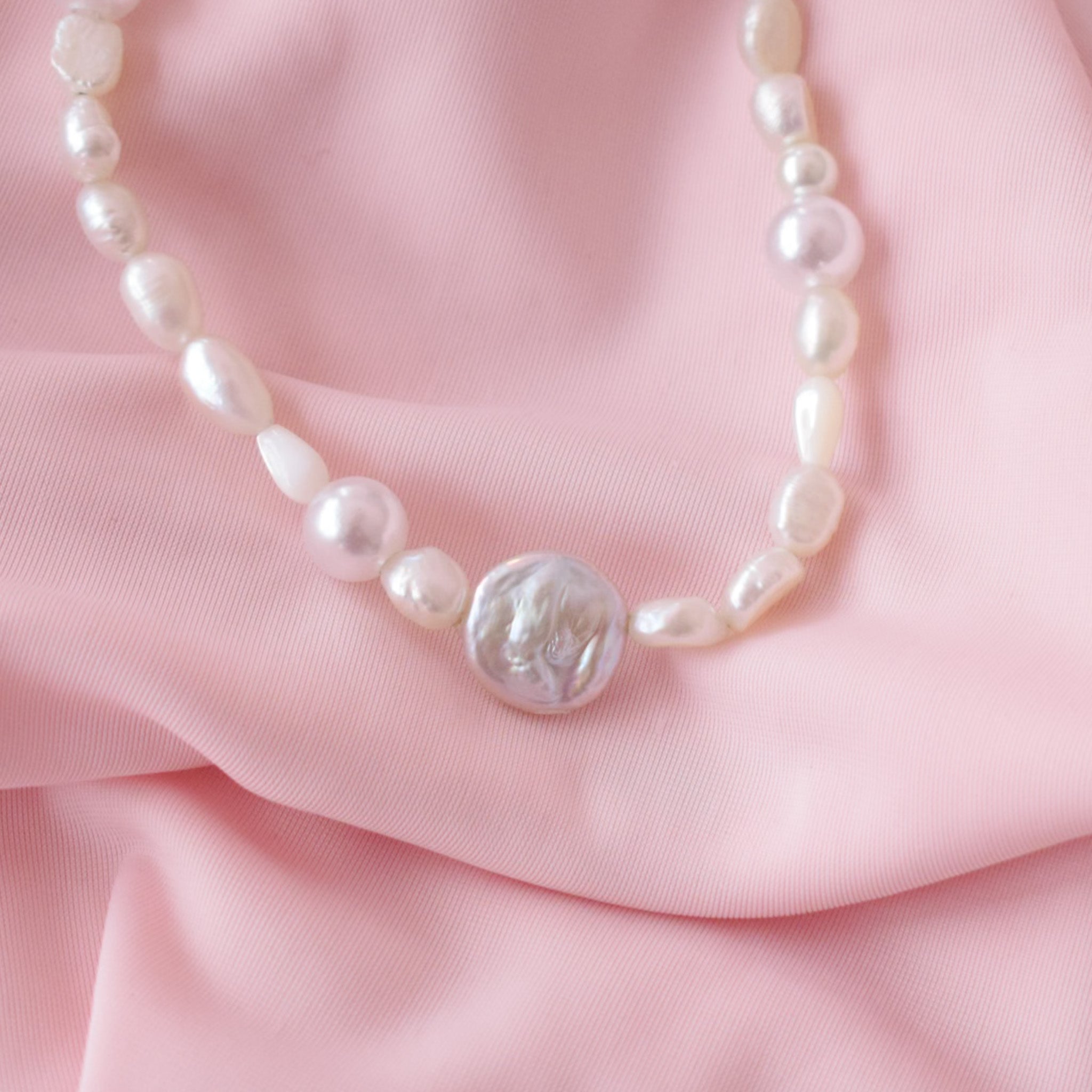 "Maggie" Short Pearl Necklace