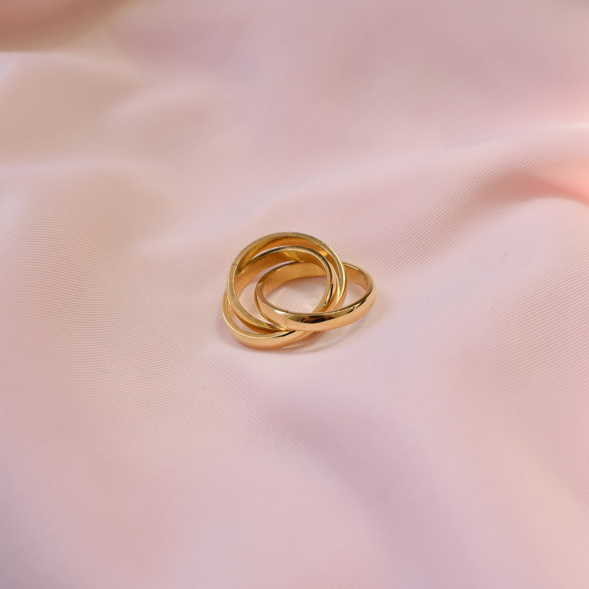 “Anna” Interlocked Infinity Rings