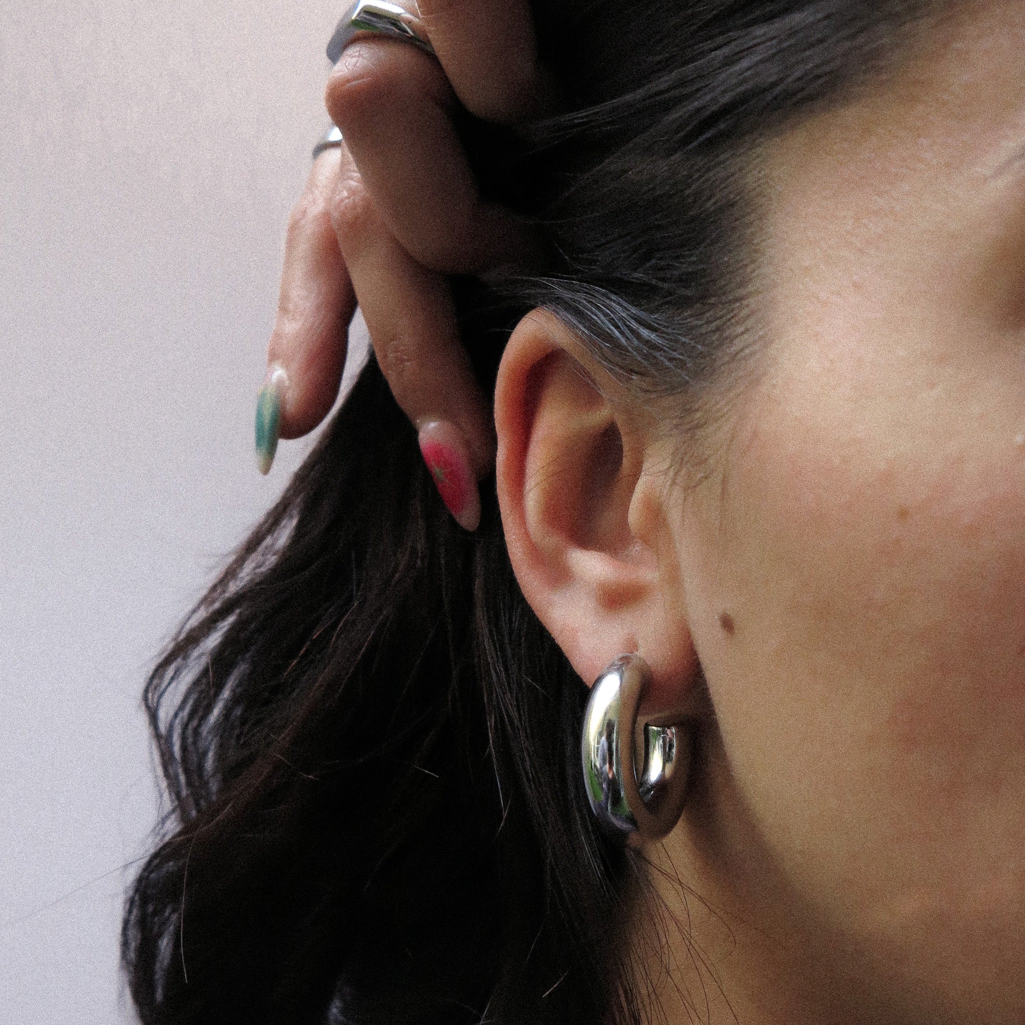 "Valeria" Chunky Hoop Earrings