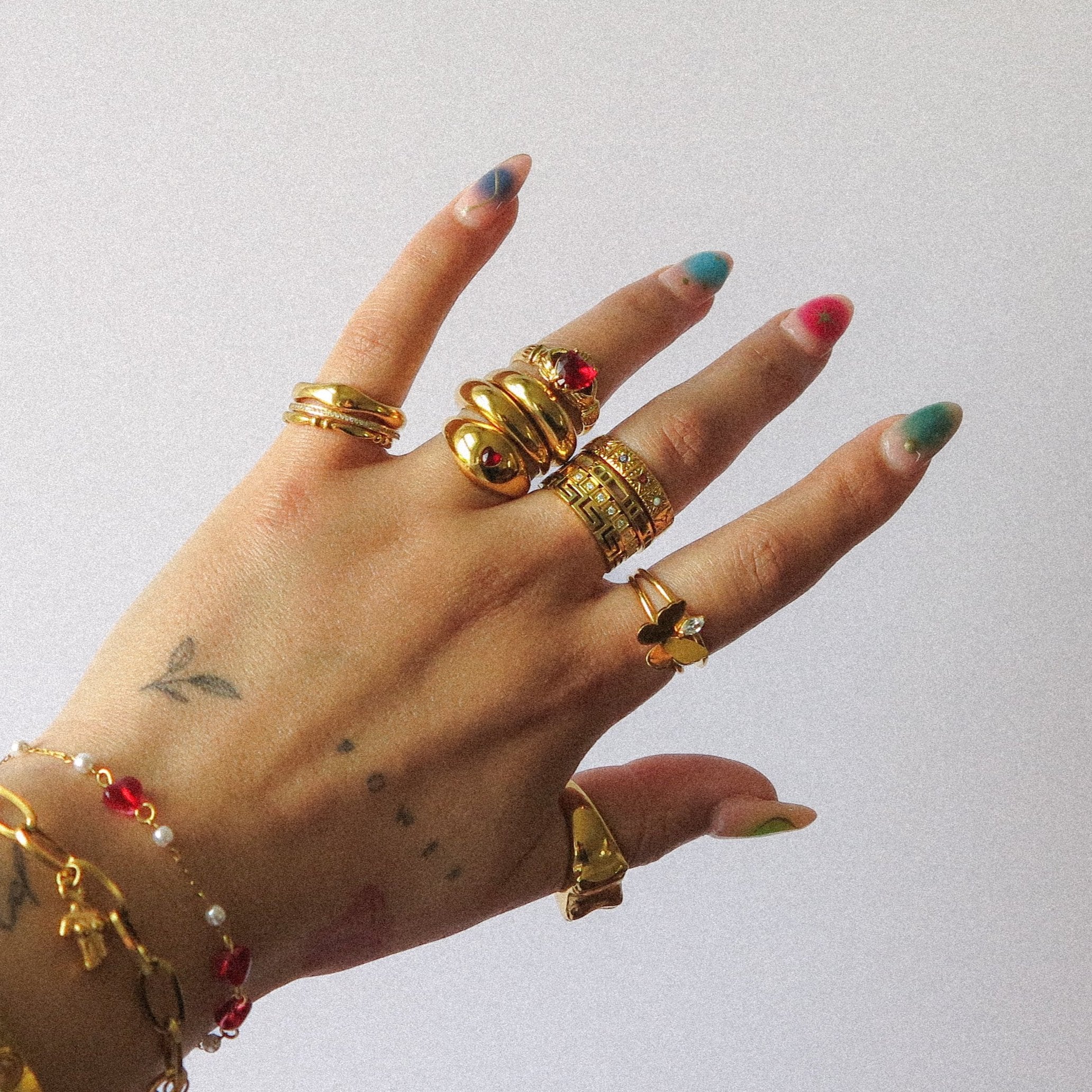 “Edvard” Gemstone Ring