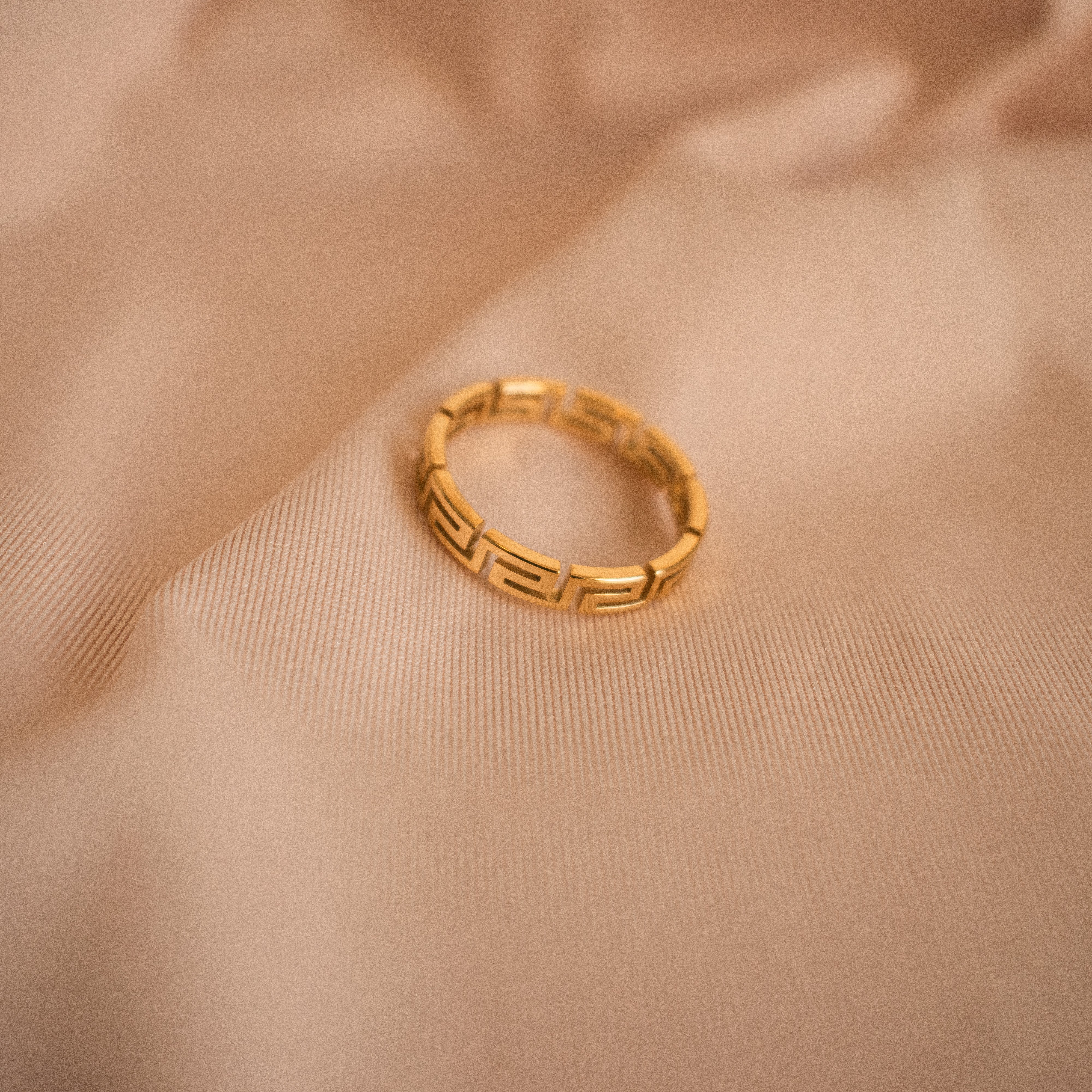 “Hypno” Pattern Ring