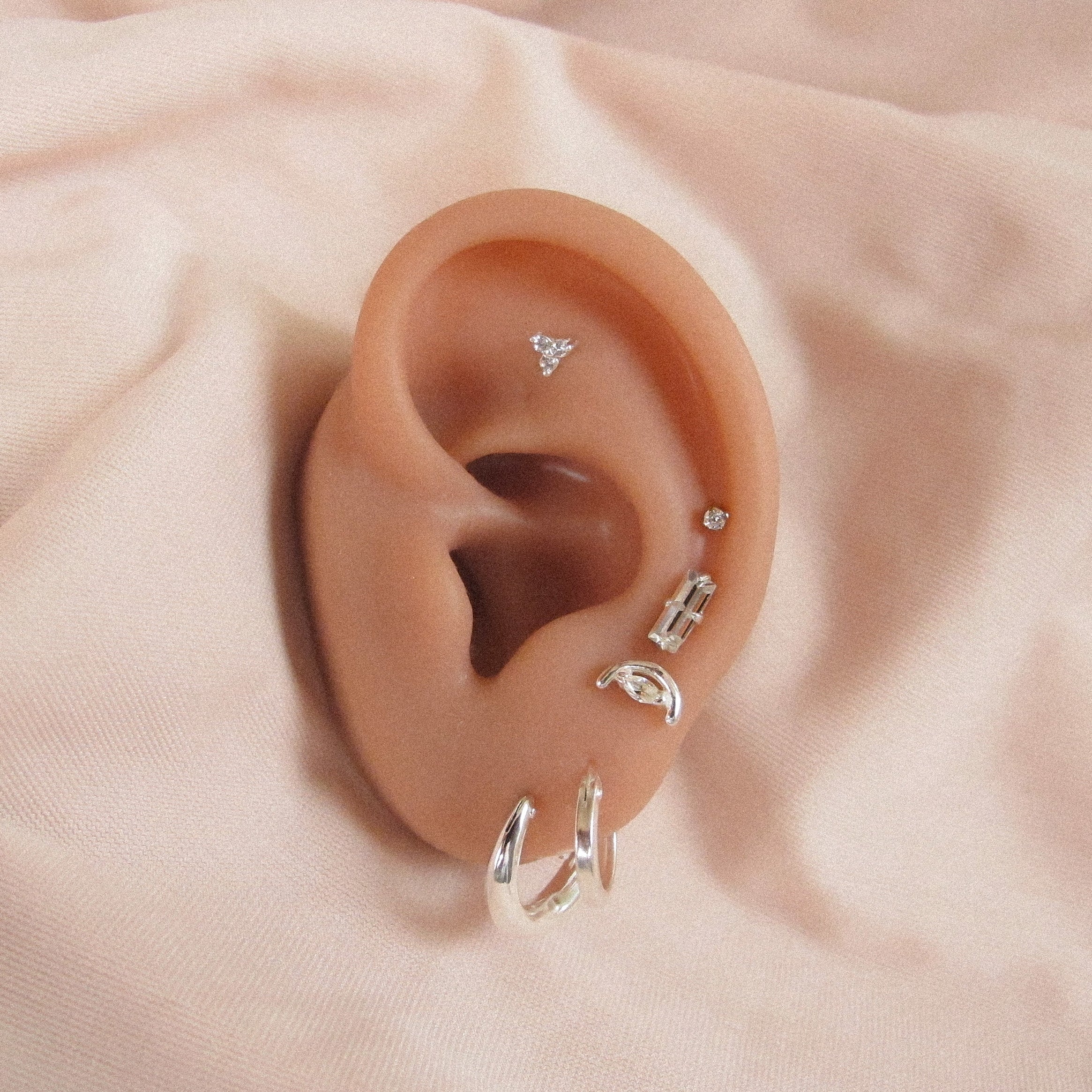 “Kalama” Sterling Silver Bar Stud