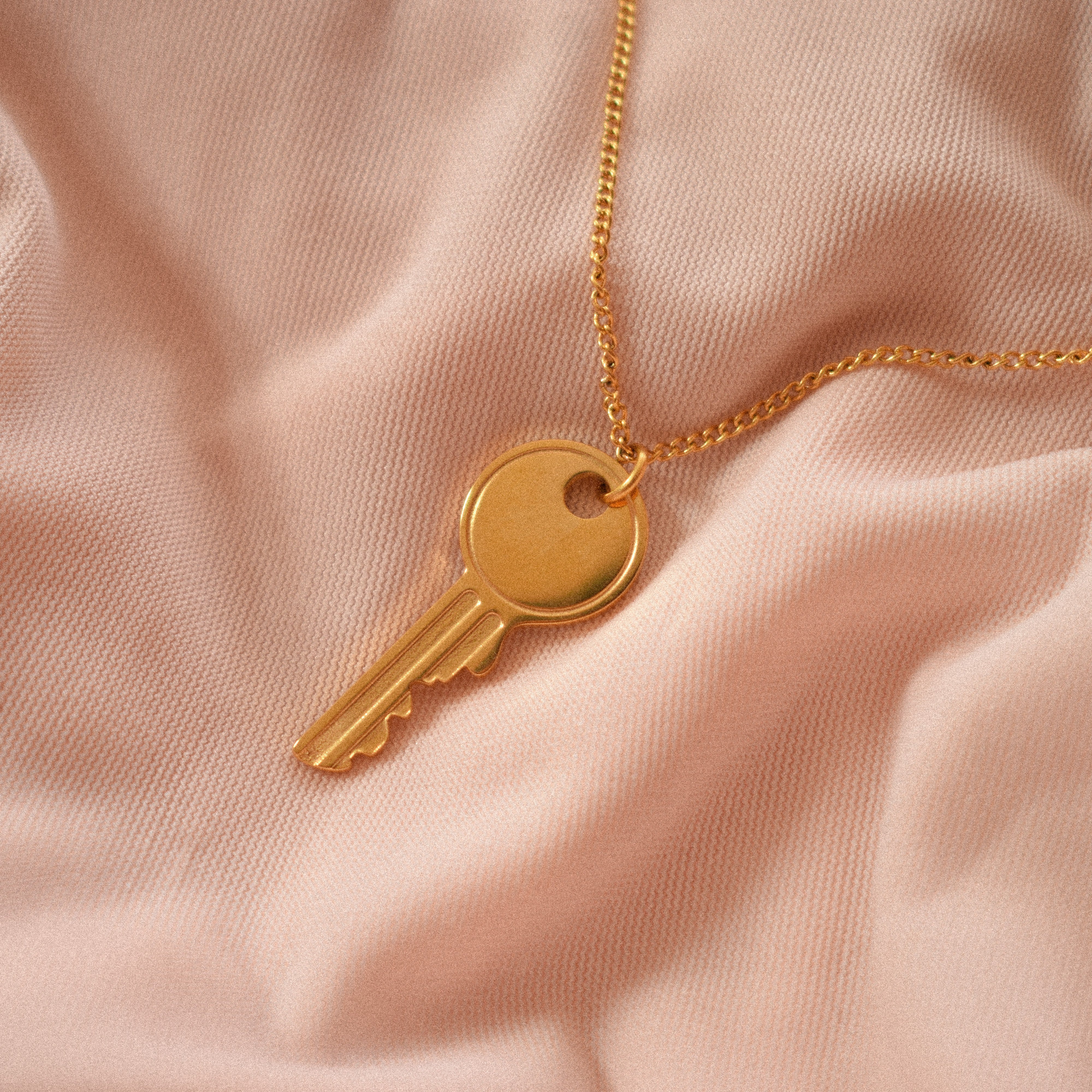 “Keira" Key Necklace