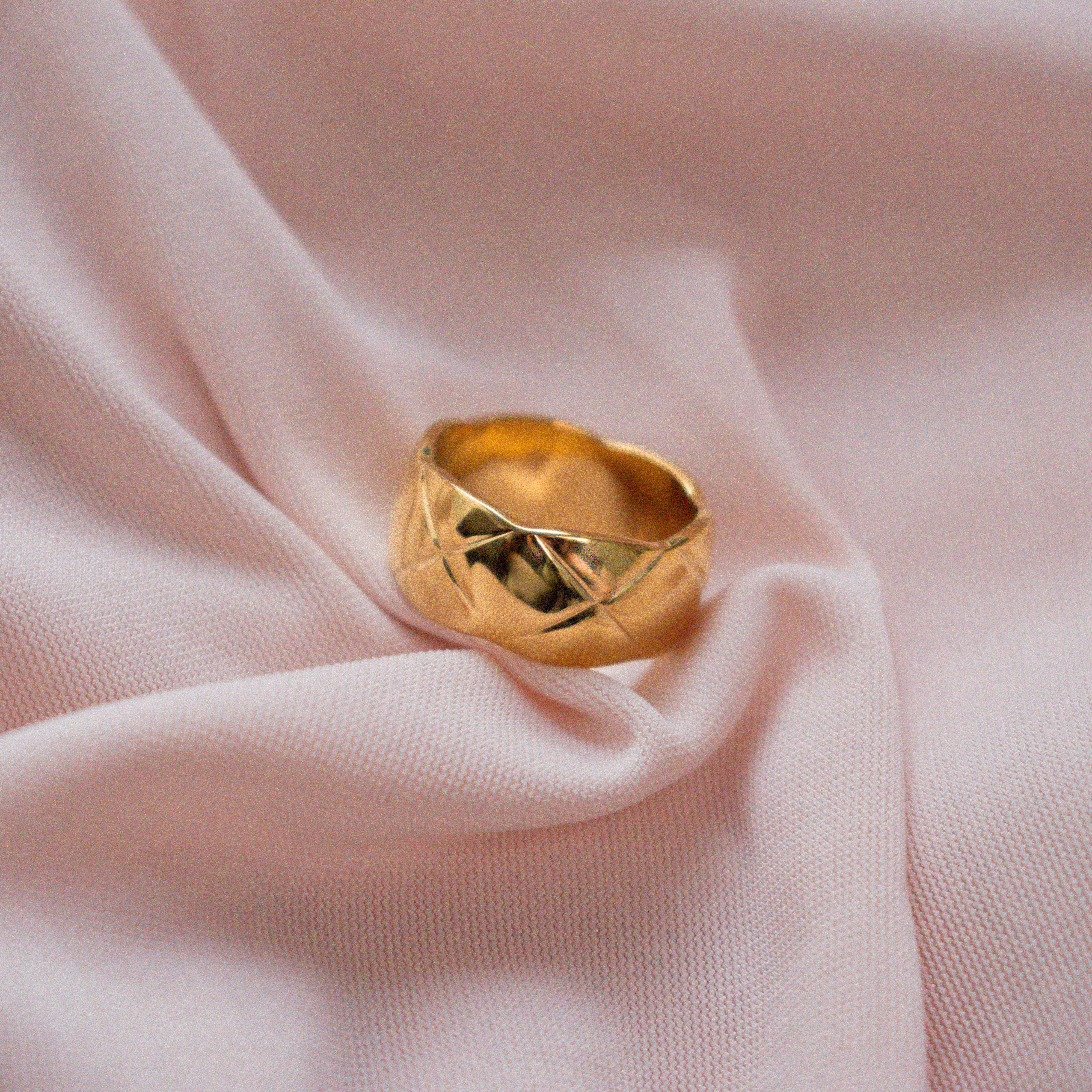 “Julius” Quilted Ring