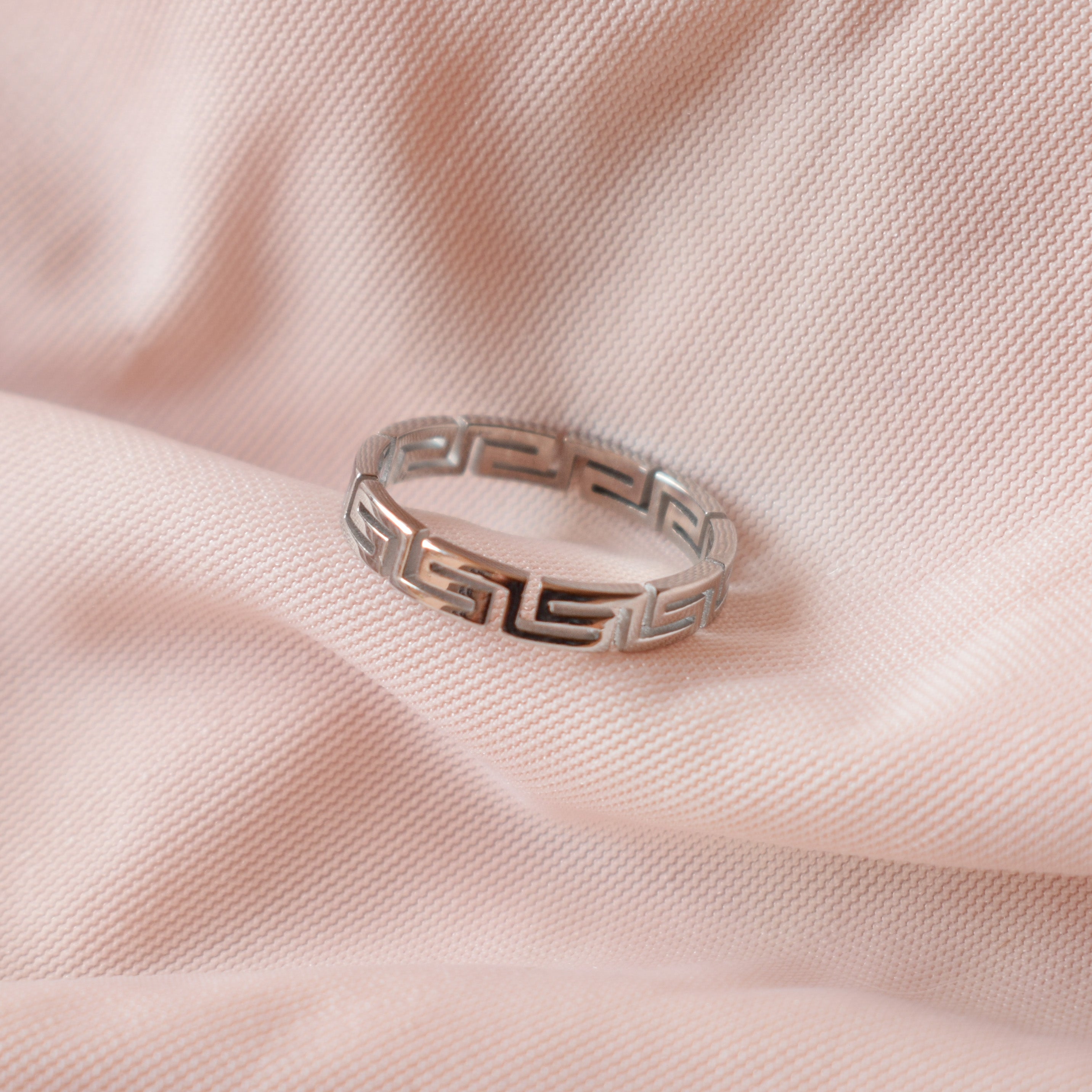 “Hypno” Pattern Ring