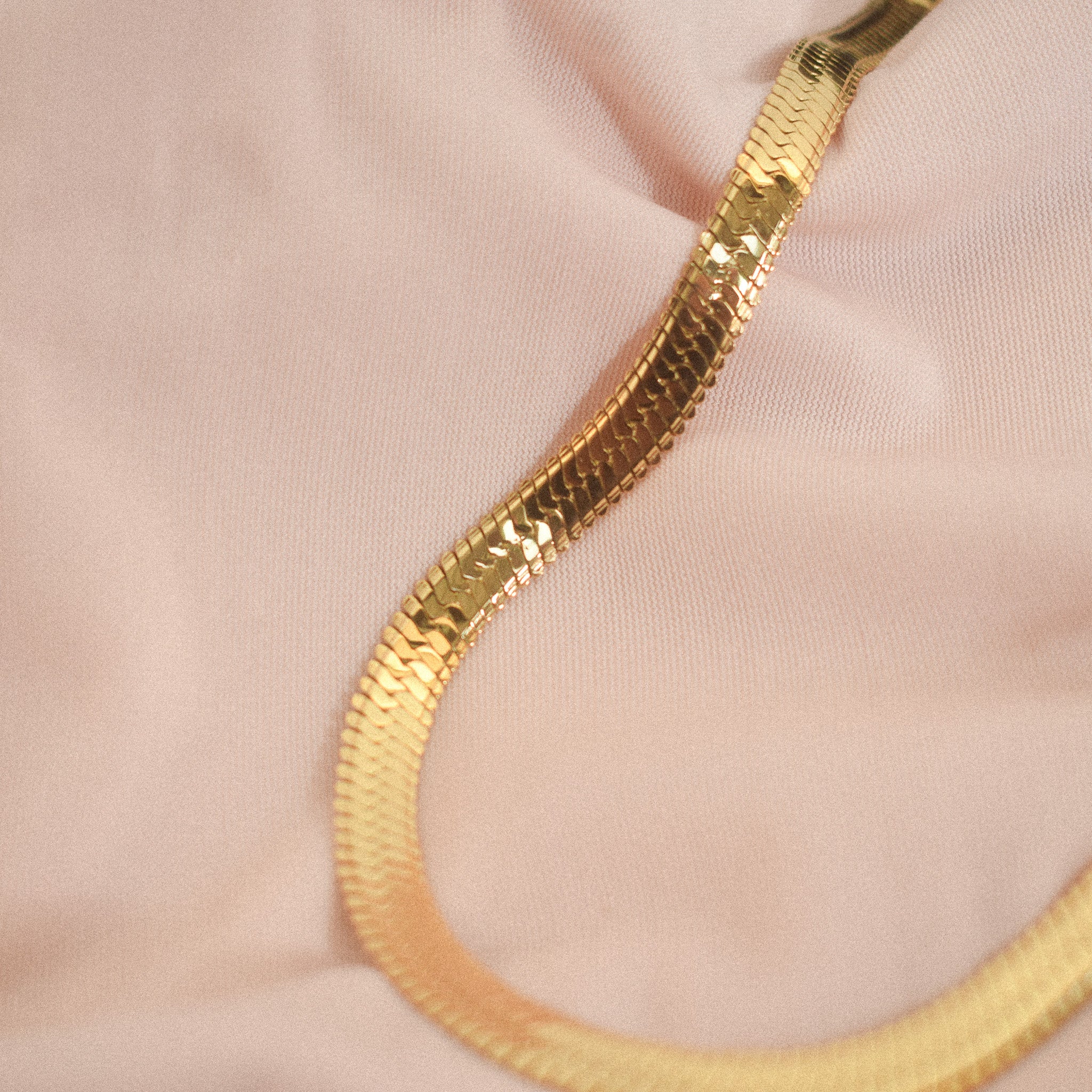 "Safiya" Thick Herringbone Necklace