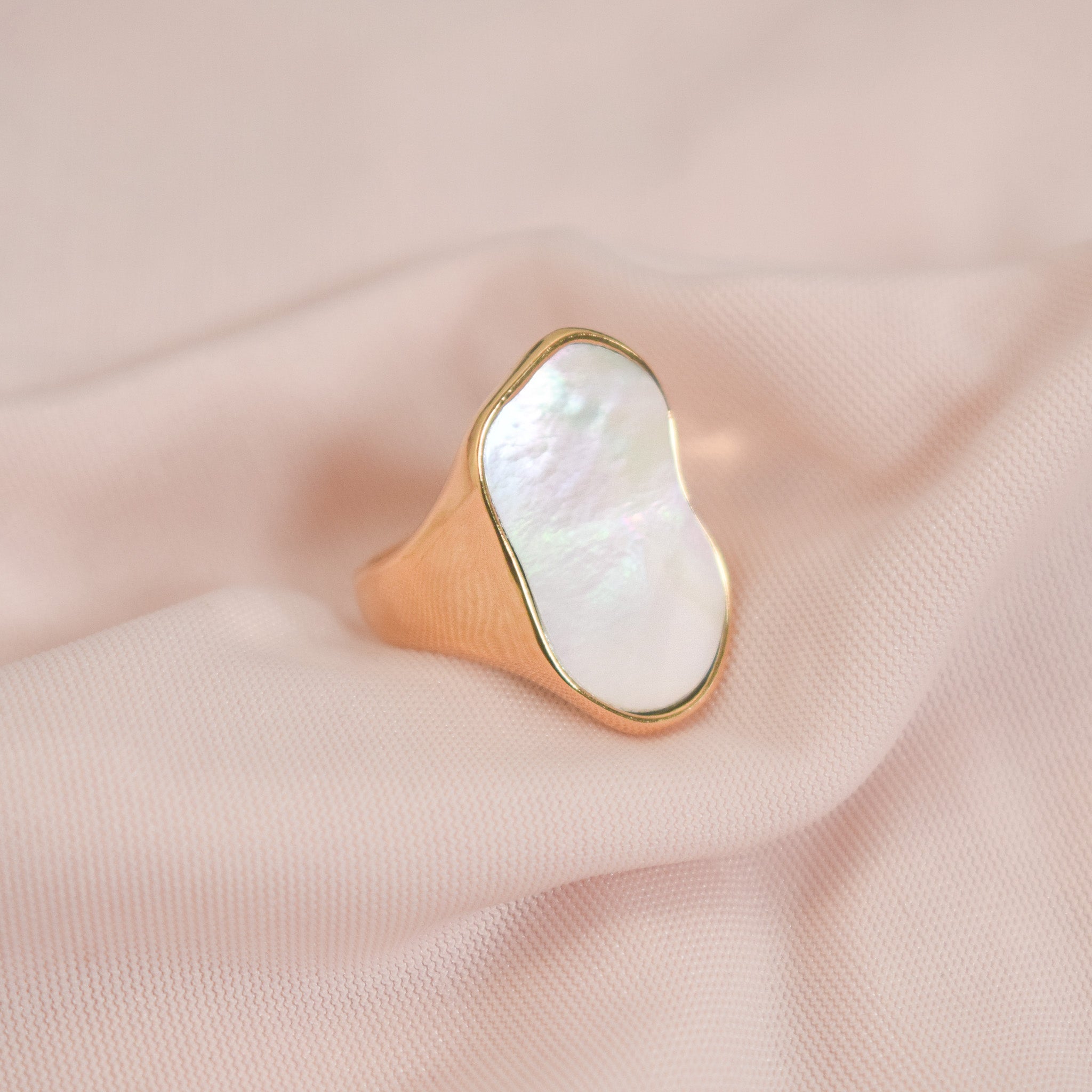 "Nala" Shell Pearl Ring