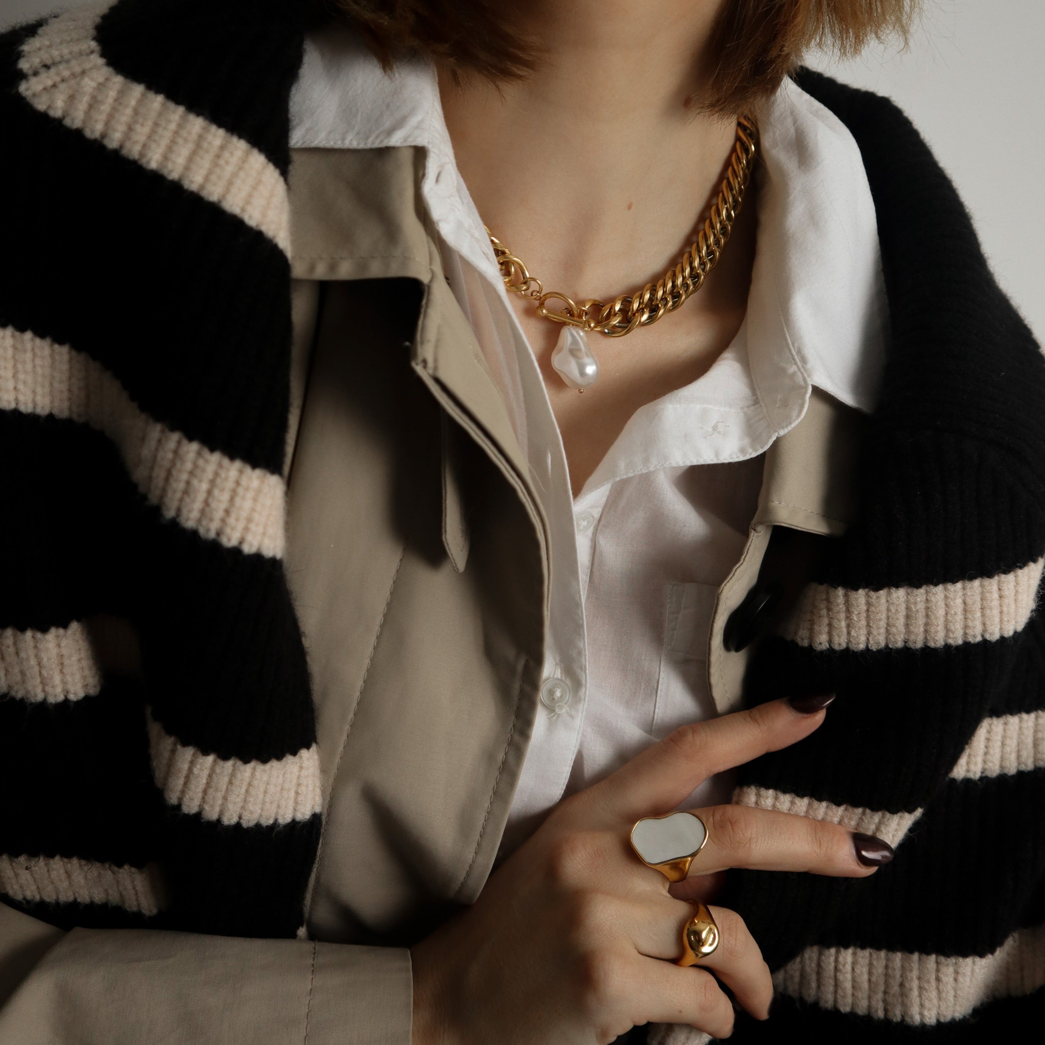 "Faye" Chunky T Bar Pearl Necklace